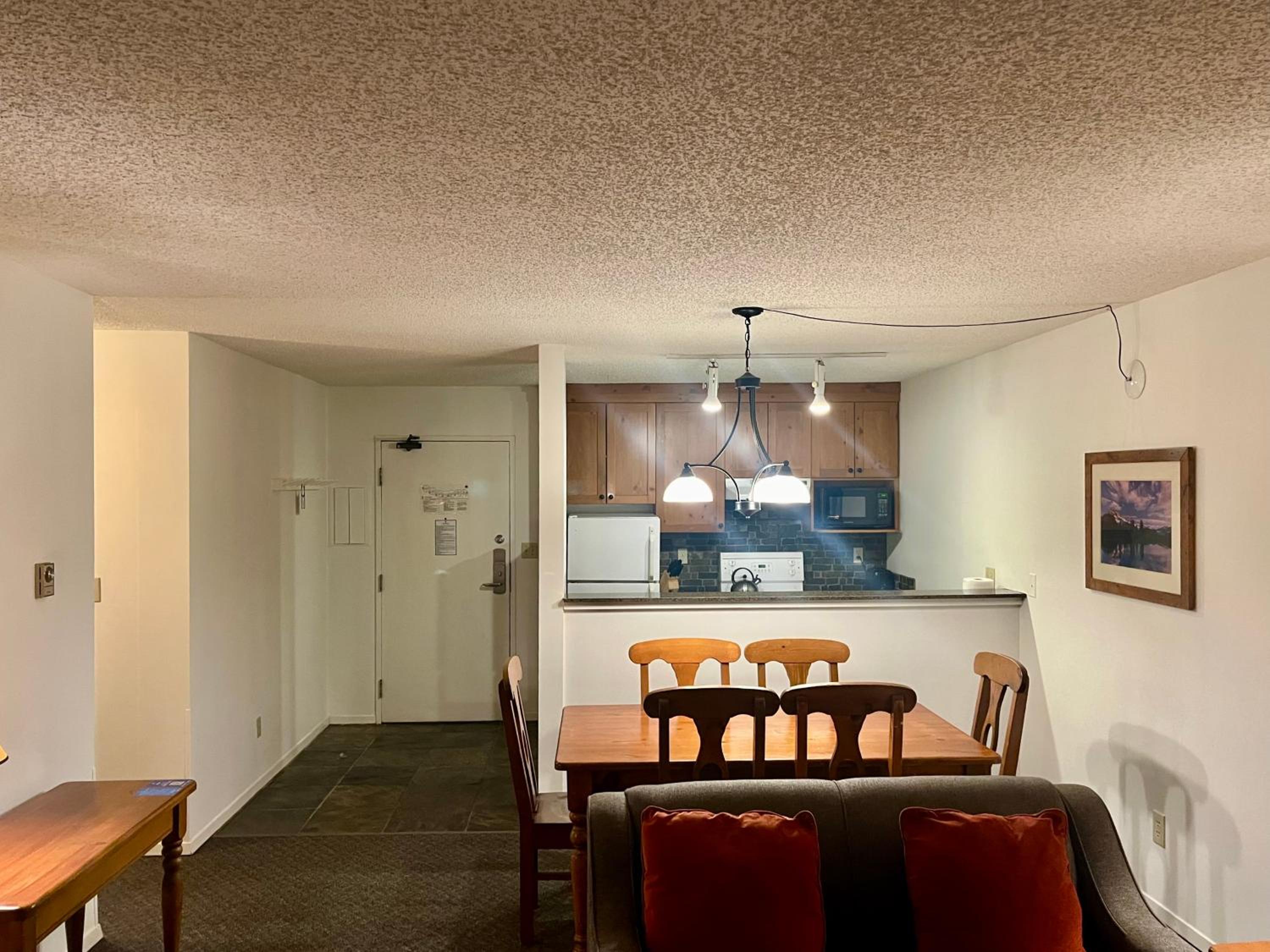 Tantalus Lodge Whistlers Boutique Hotel Suite
