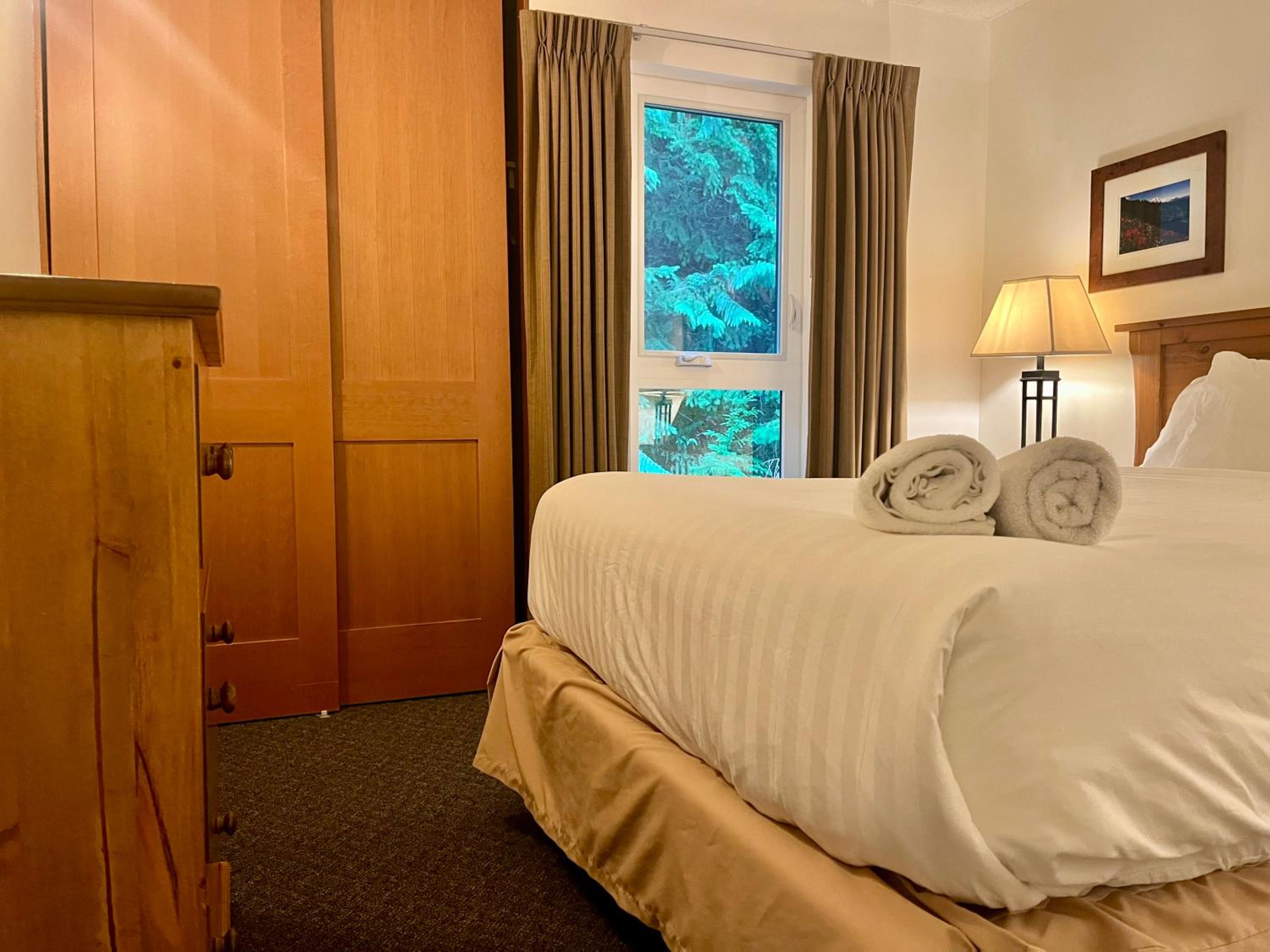 Tantalus Lodge Whistlers Boutique Hotel Suite
