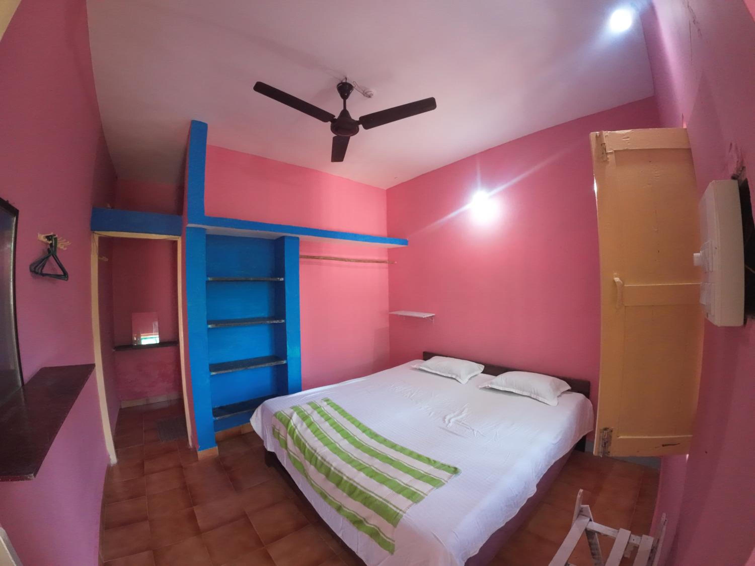 Om Ganesh Guest House Cliffside