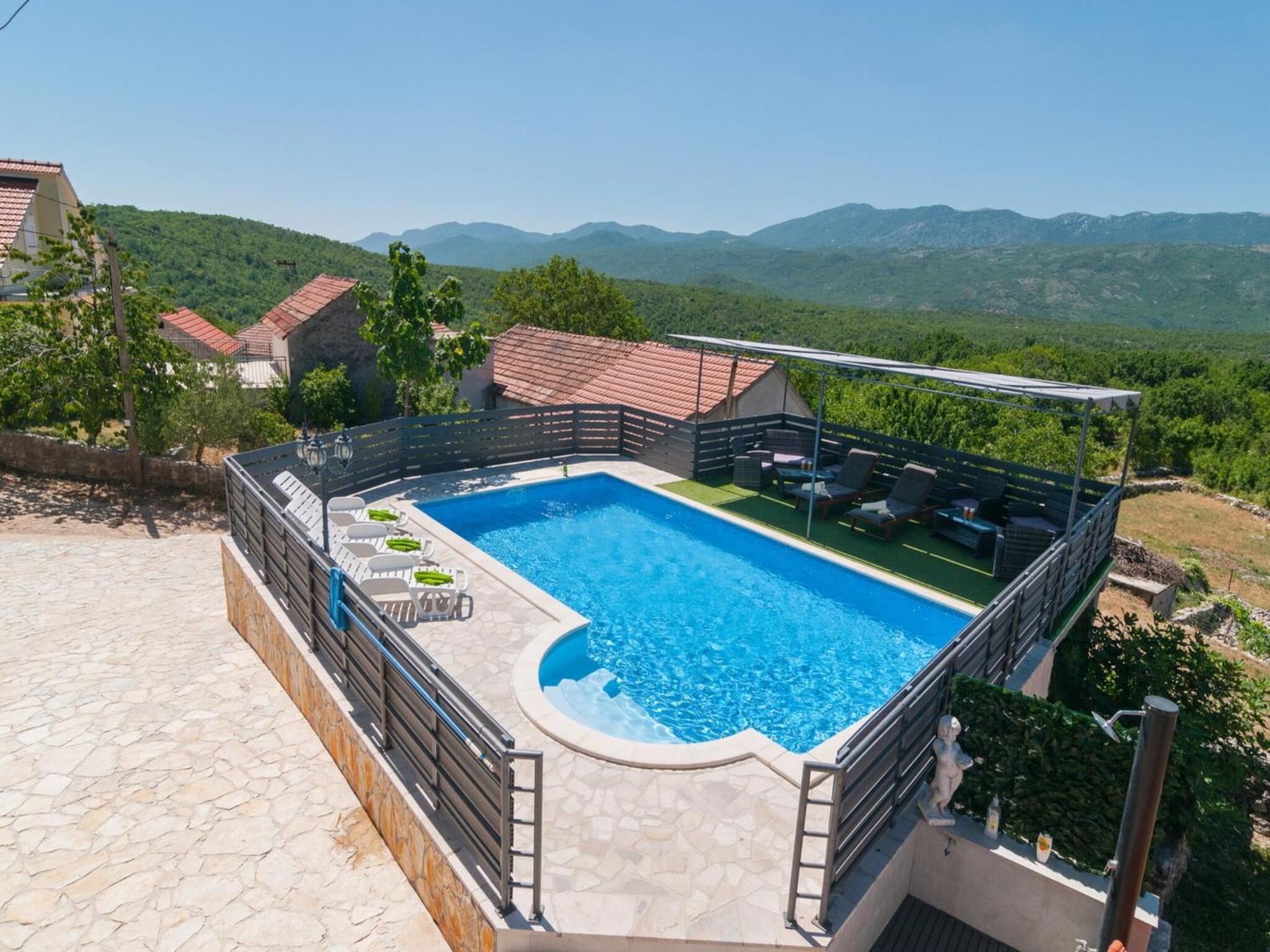 Villa Homeland