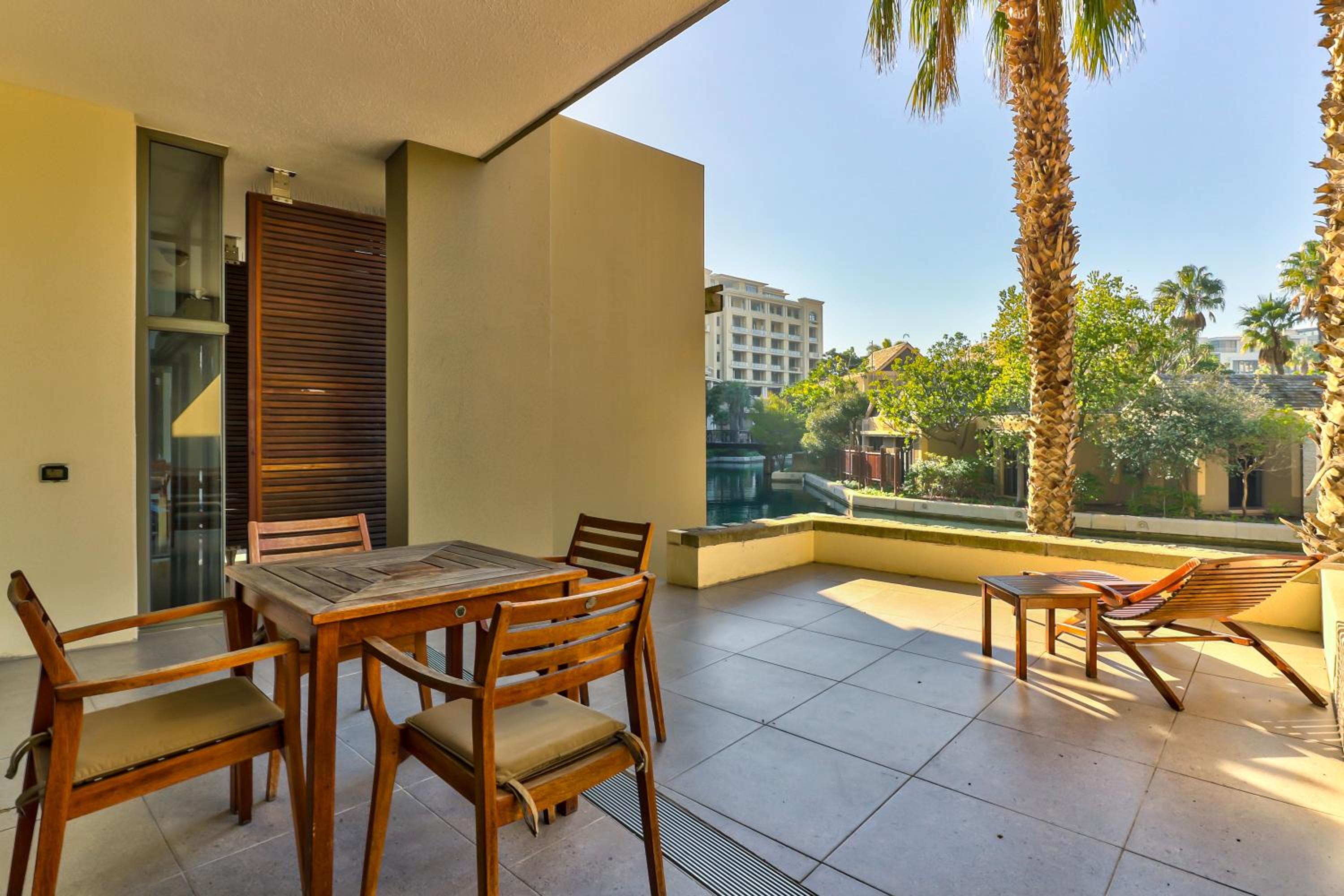Lawhill Luxury Apartments - V & A Waterfront view 3