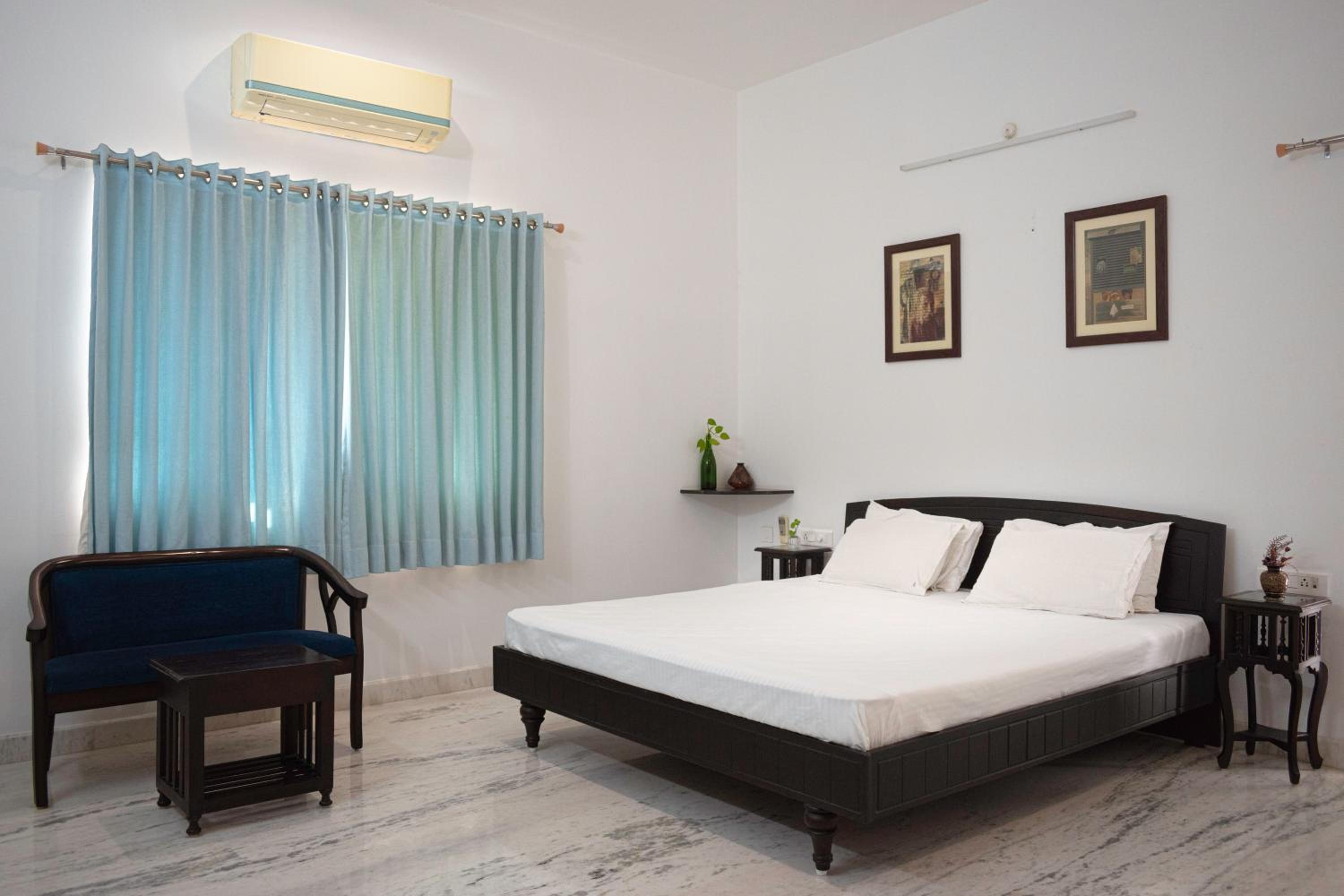 Casa Romana-Spacious Villa with Scenic Views view 5