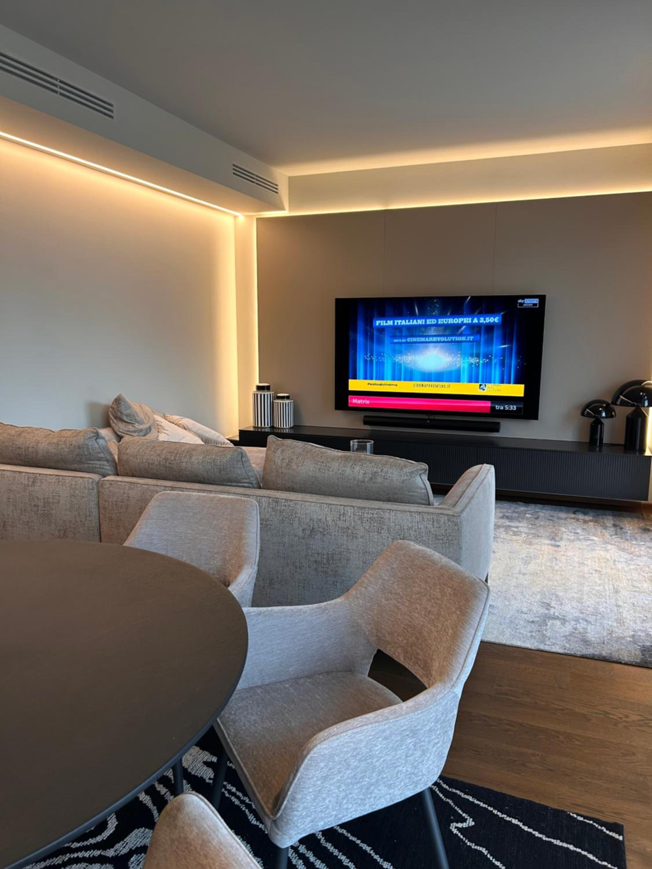 Luxury White House Lake Como view 5