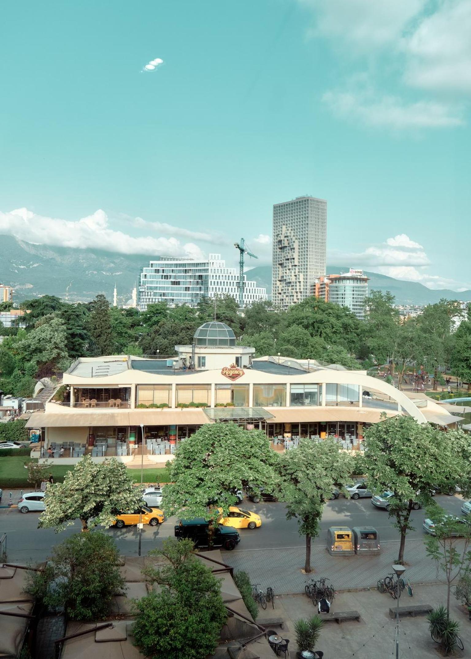 Godija Central Tirana 1