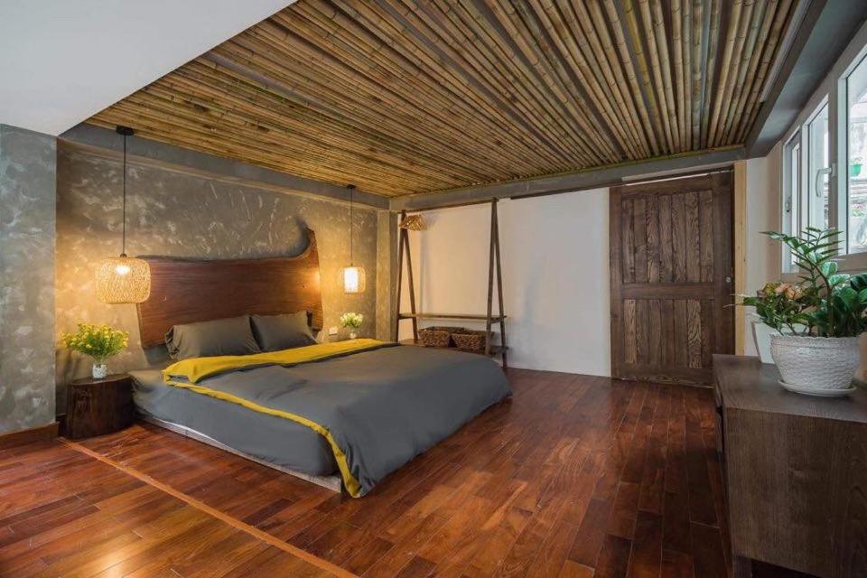 HIDDEN GEM*HEART of THE OLD QUARTER*5BR*FULL HOUSE