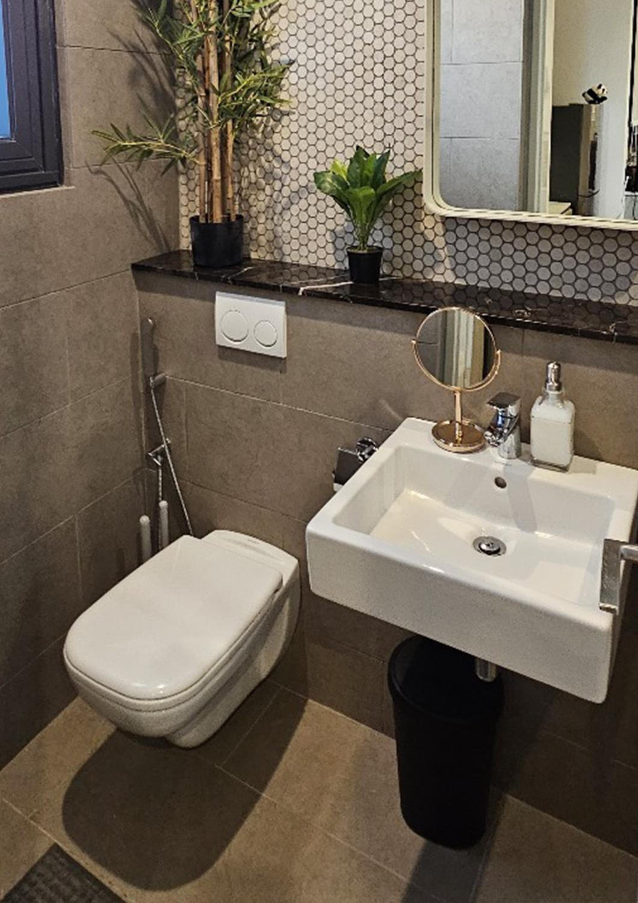 Beachside Pineapple Retreat Suites