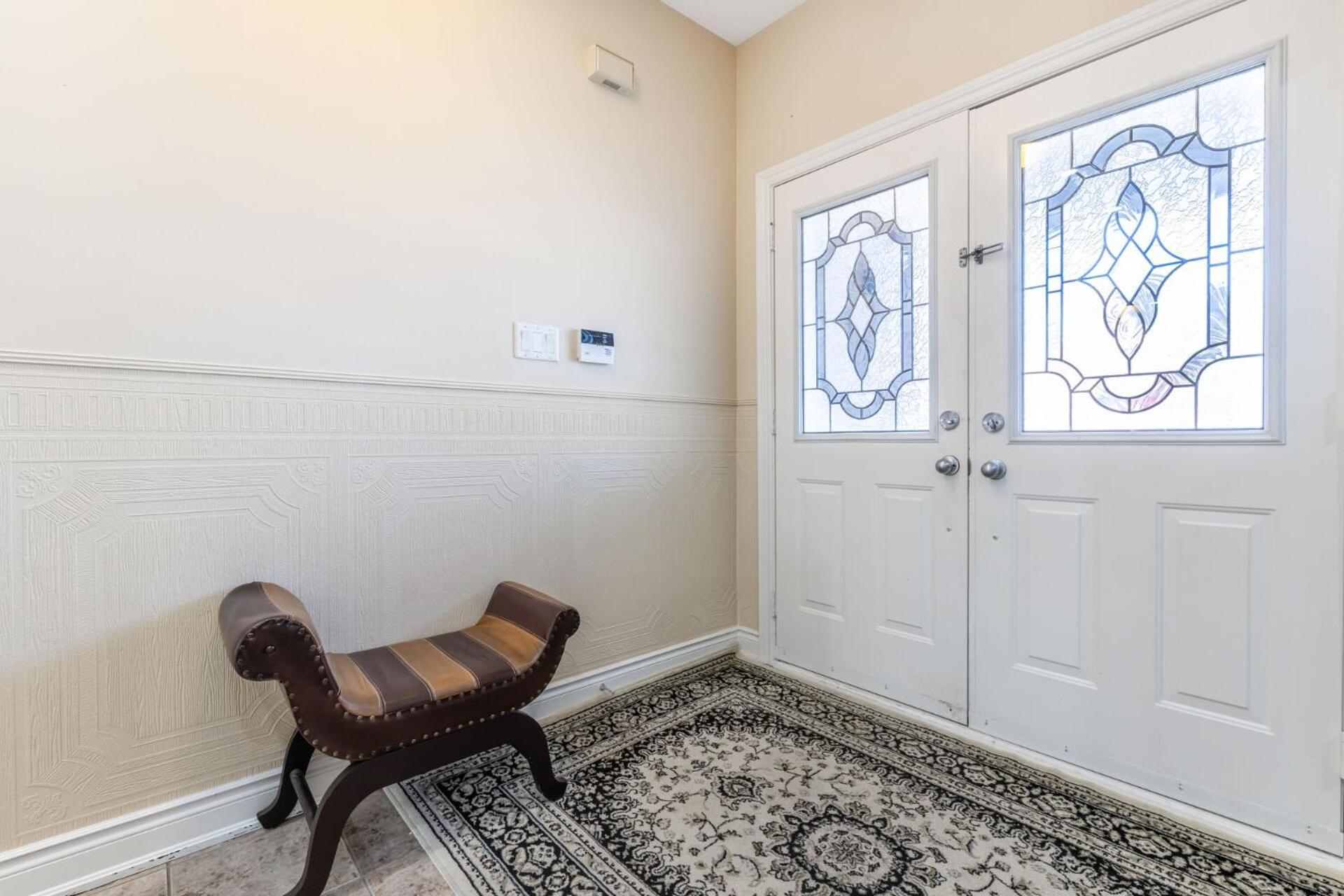 Relax with family in Luxury Oasis near Airport