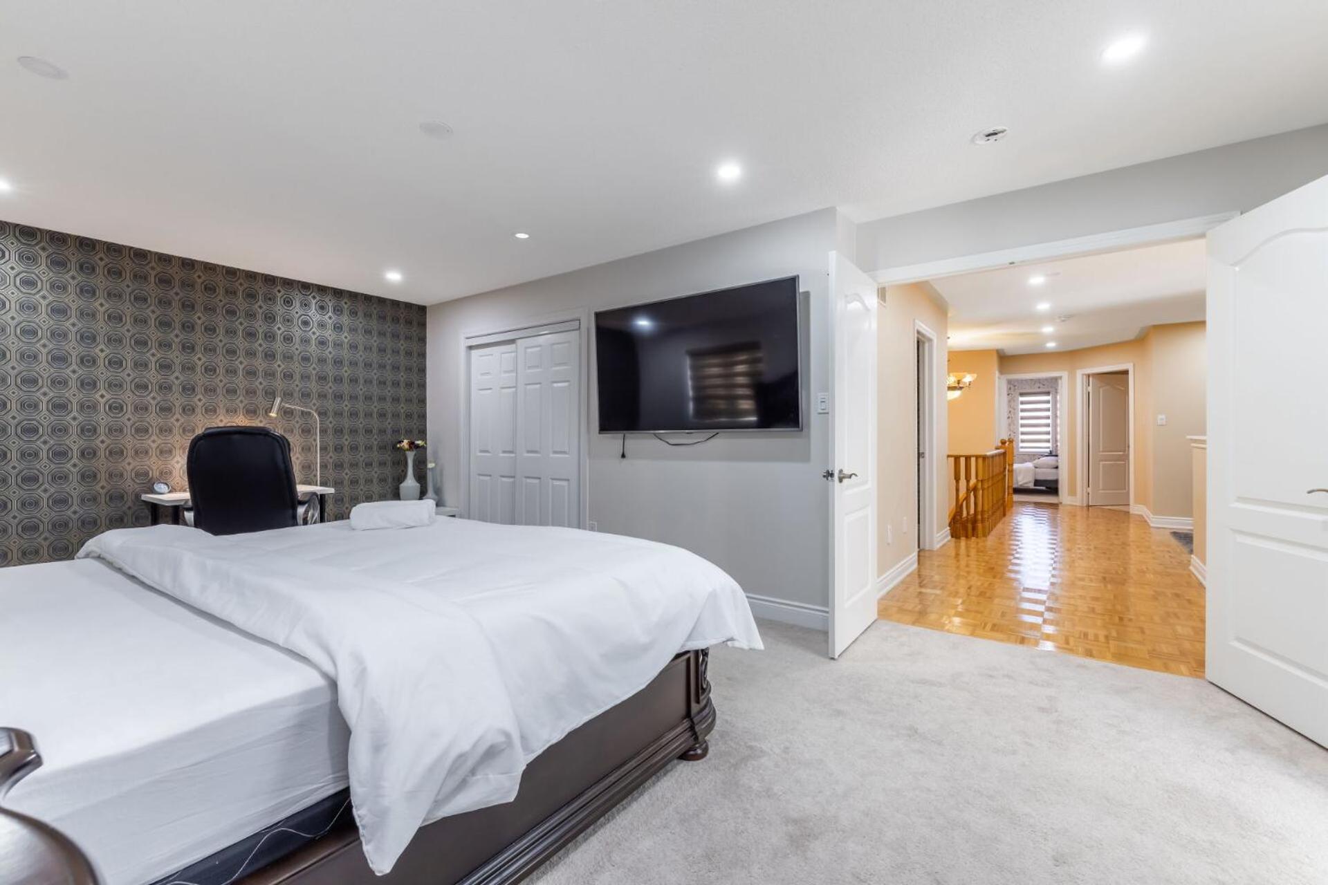 Relax with family in Luxury Oasis near Airport