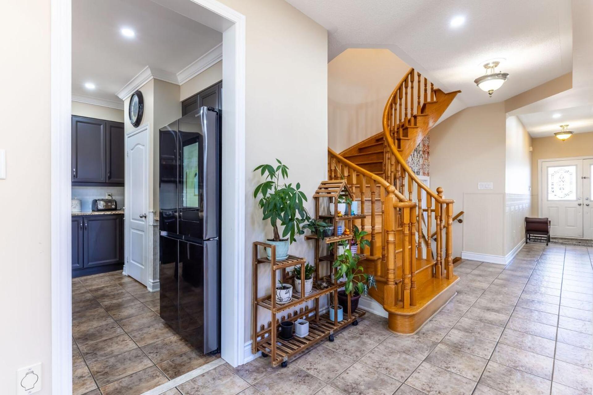 Relax with family in Luxury Oasis near Airport