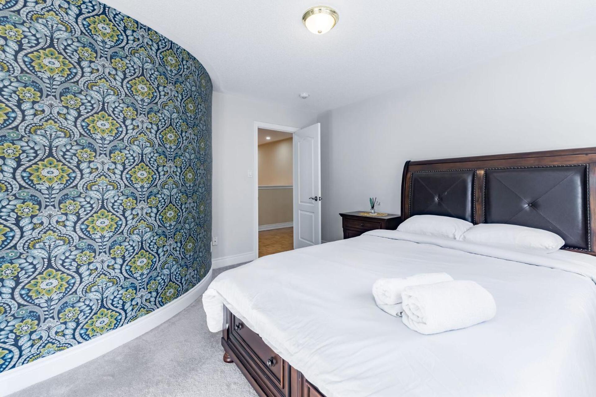 Relax with family in Luxury Oasis near Airport