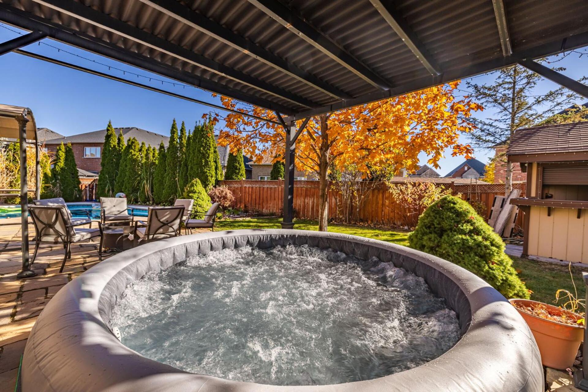 Relax with family in Luxury Oasis near Airport