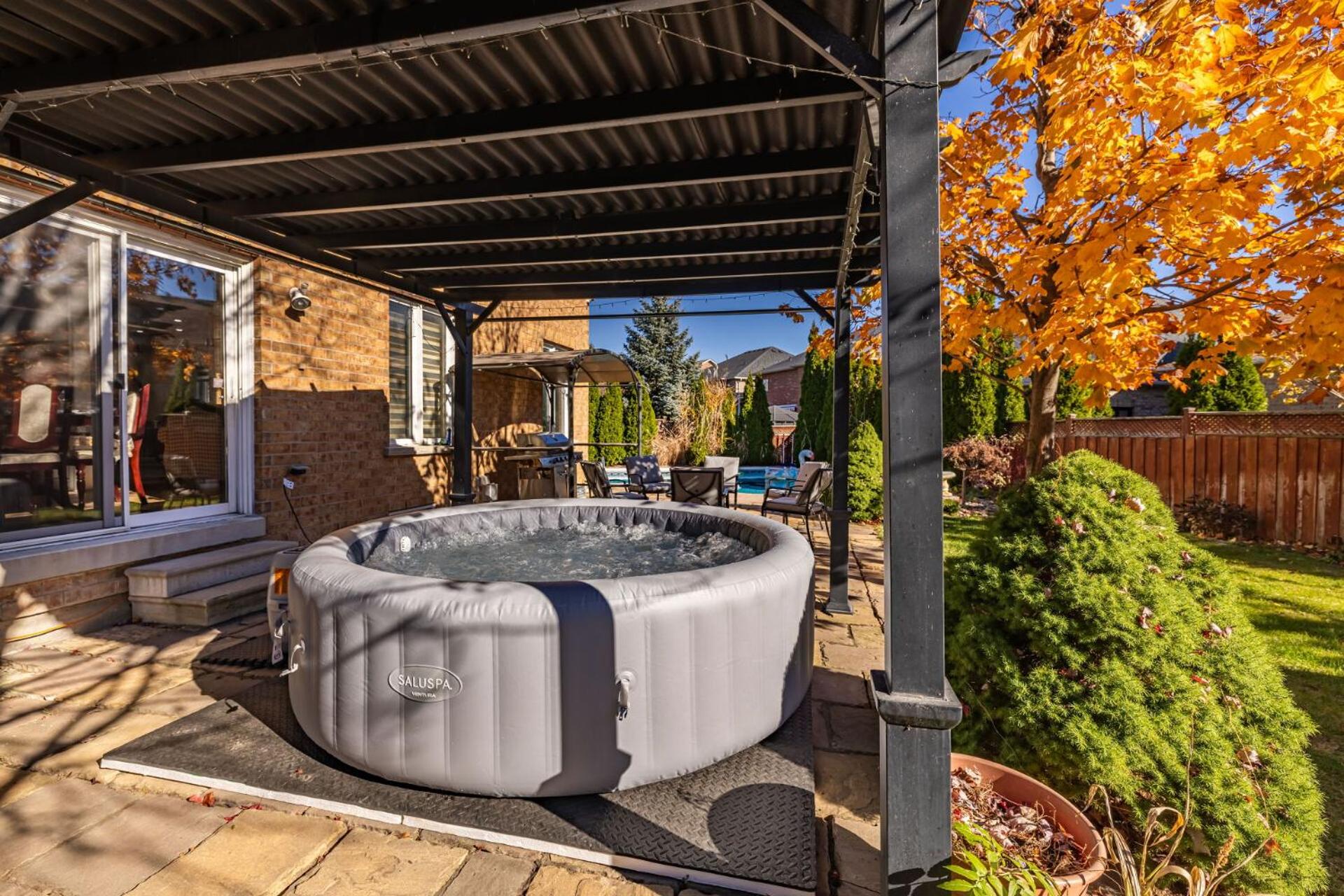 Relax with family in Luxury Oasis near Airport