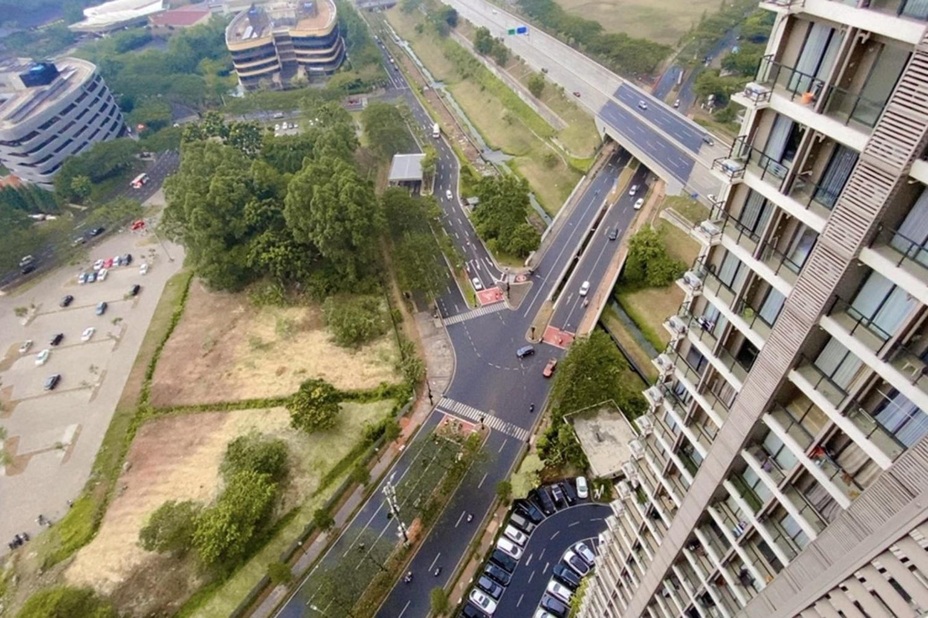 Sky House BSD by Mizu Rooms, photo 33