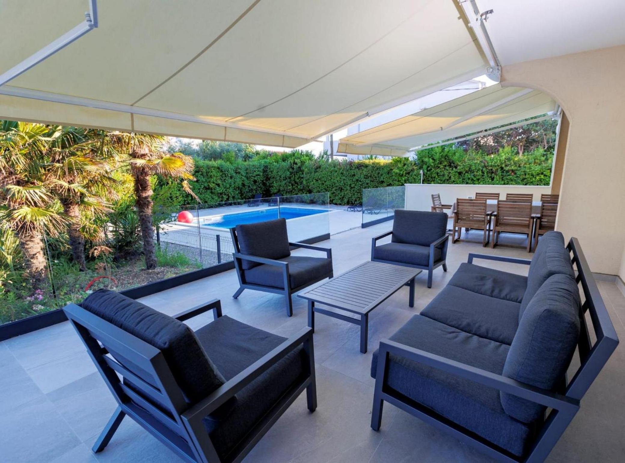 Spacious Kastel Stafilic Apartment with Private Pool view 5