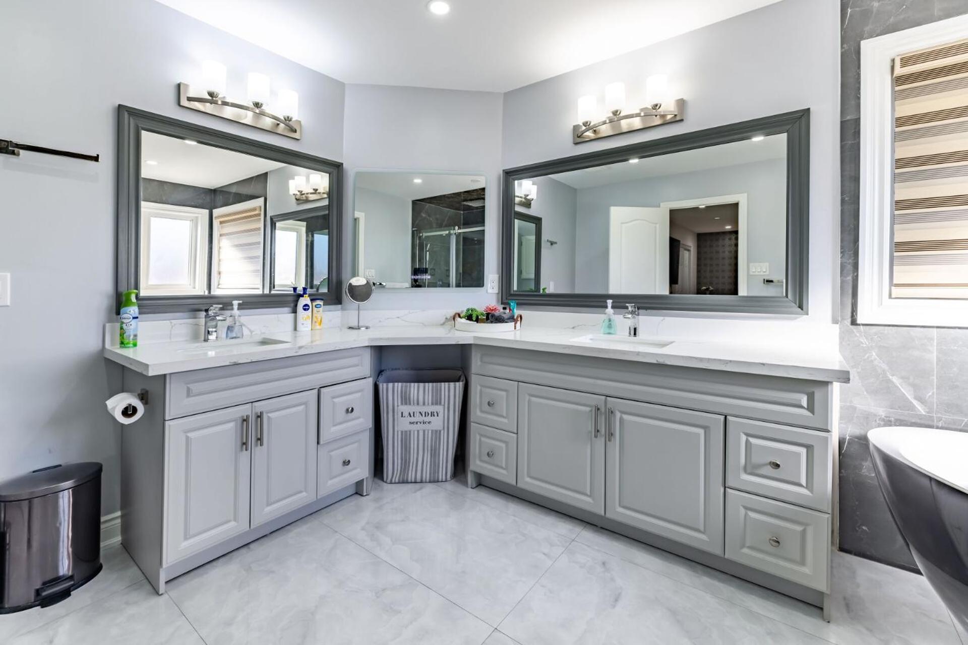Relax with family in Luxury Oasis near Airport