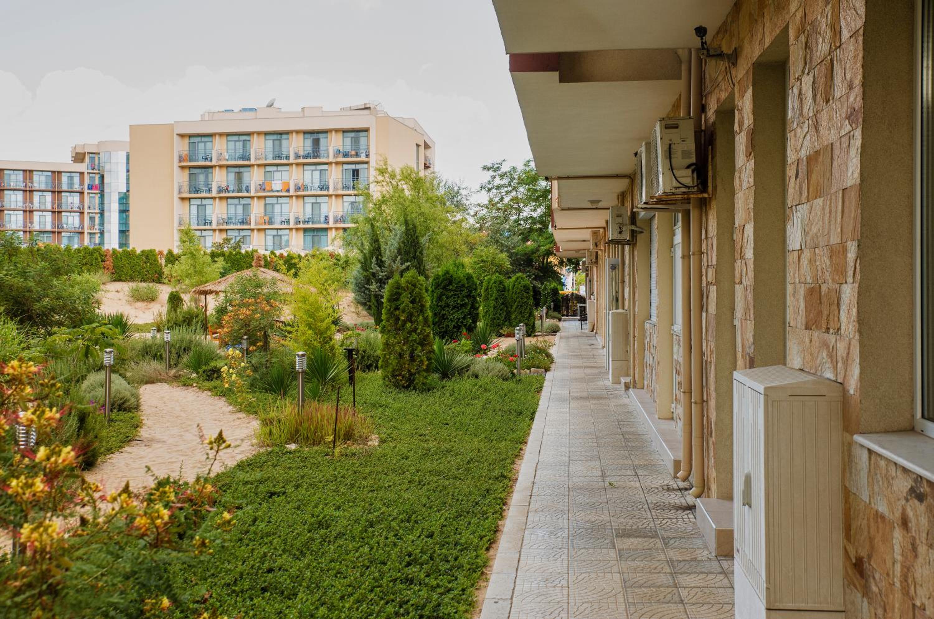 Dune Residence Apartments