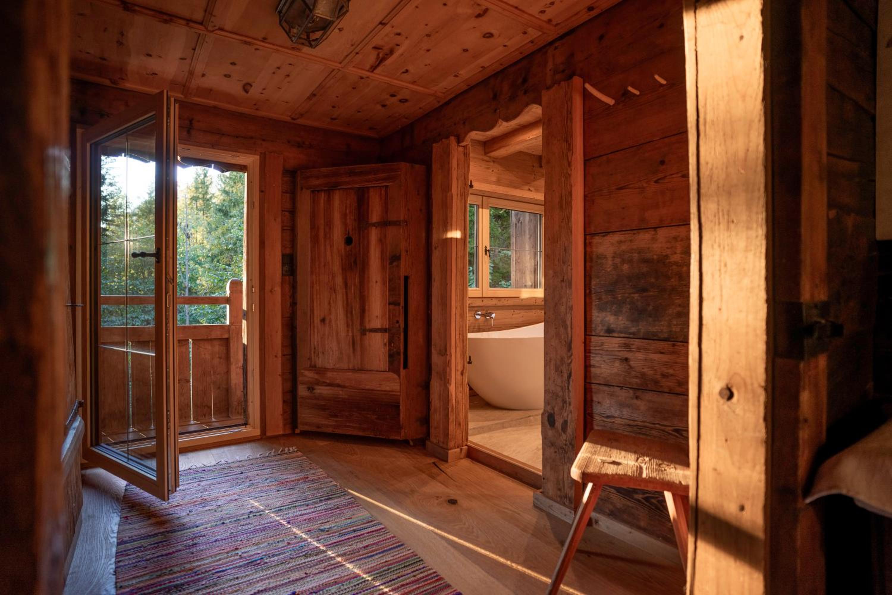 Hunters Lodge Chalet Superior