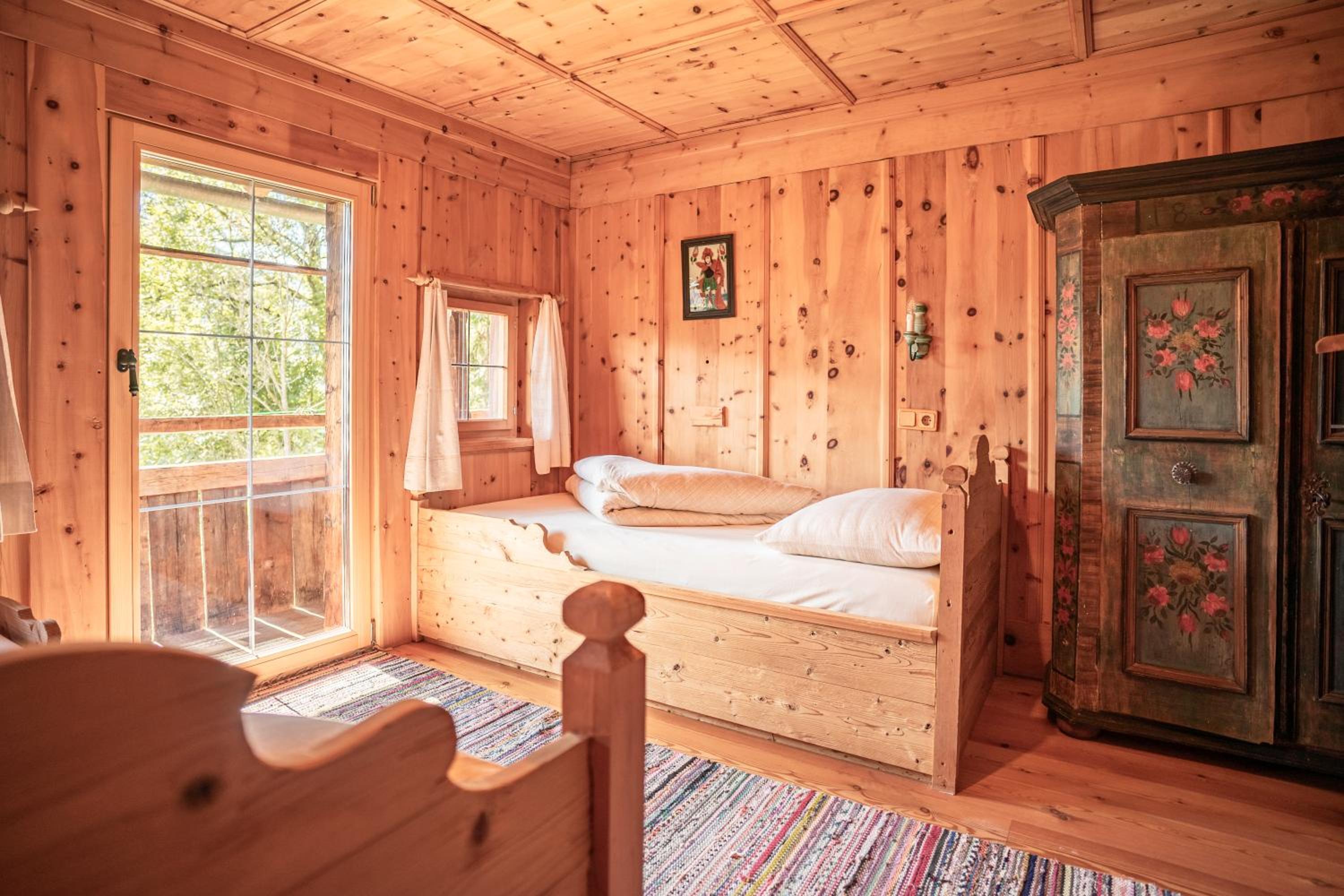 Hunters Lodge Chalet Superior
