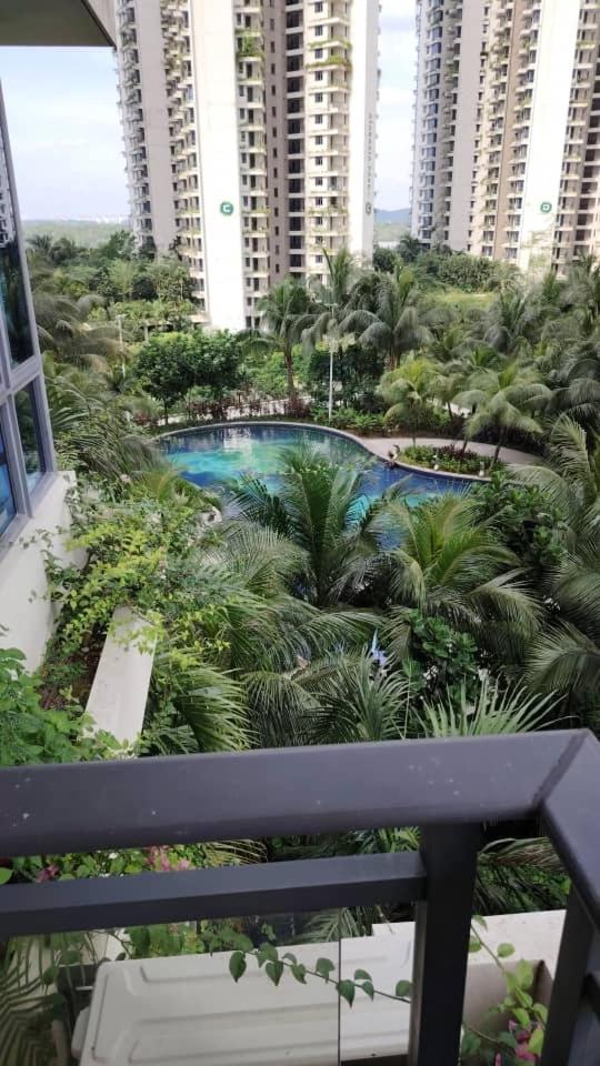 Sea&Pool View 2-bedroom Fully Furnished Apartment Forest City #freeWIFI photo 8