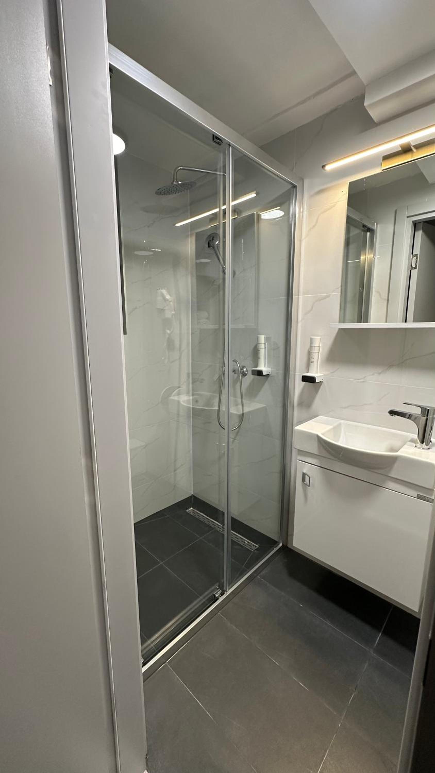 Alinar Oasis Budget Hotel