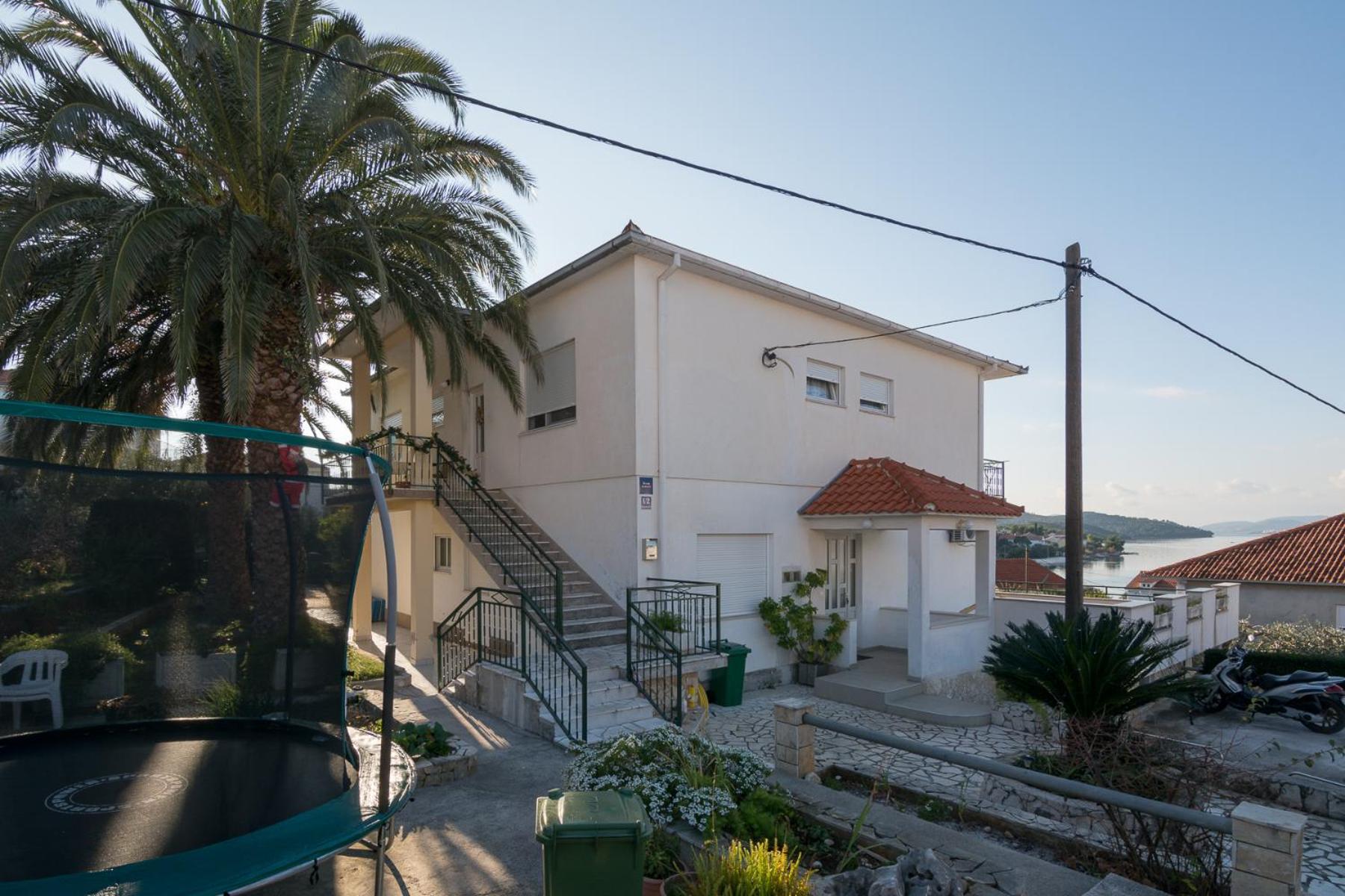 Apartments Marina