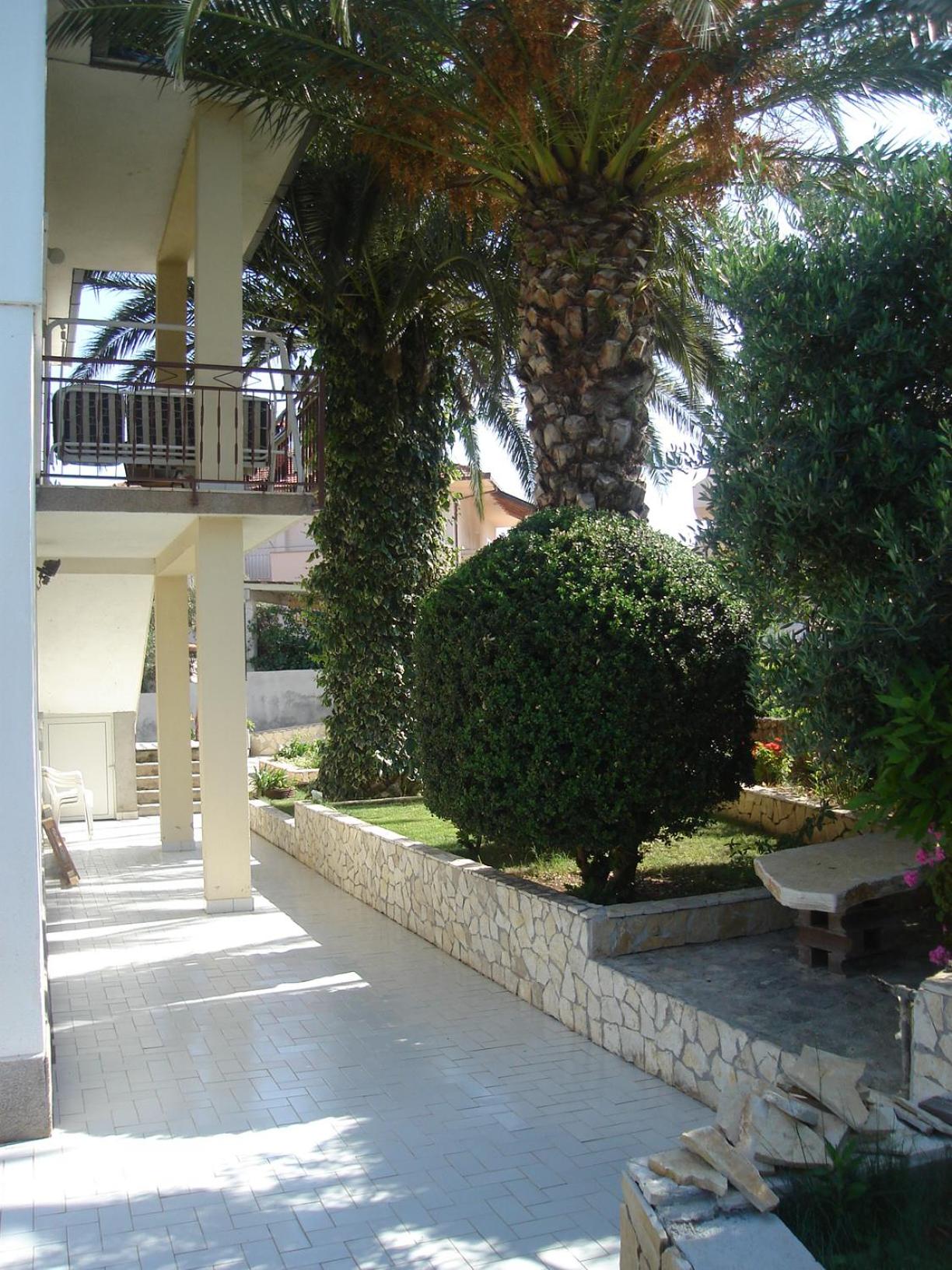 Apartments Marina
