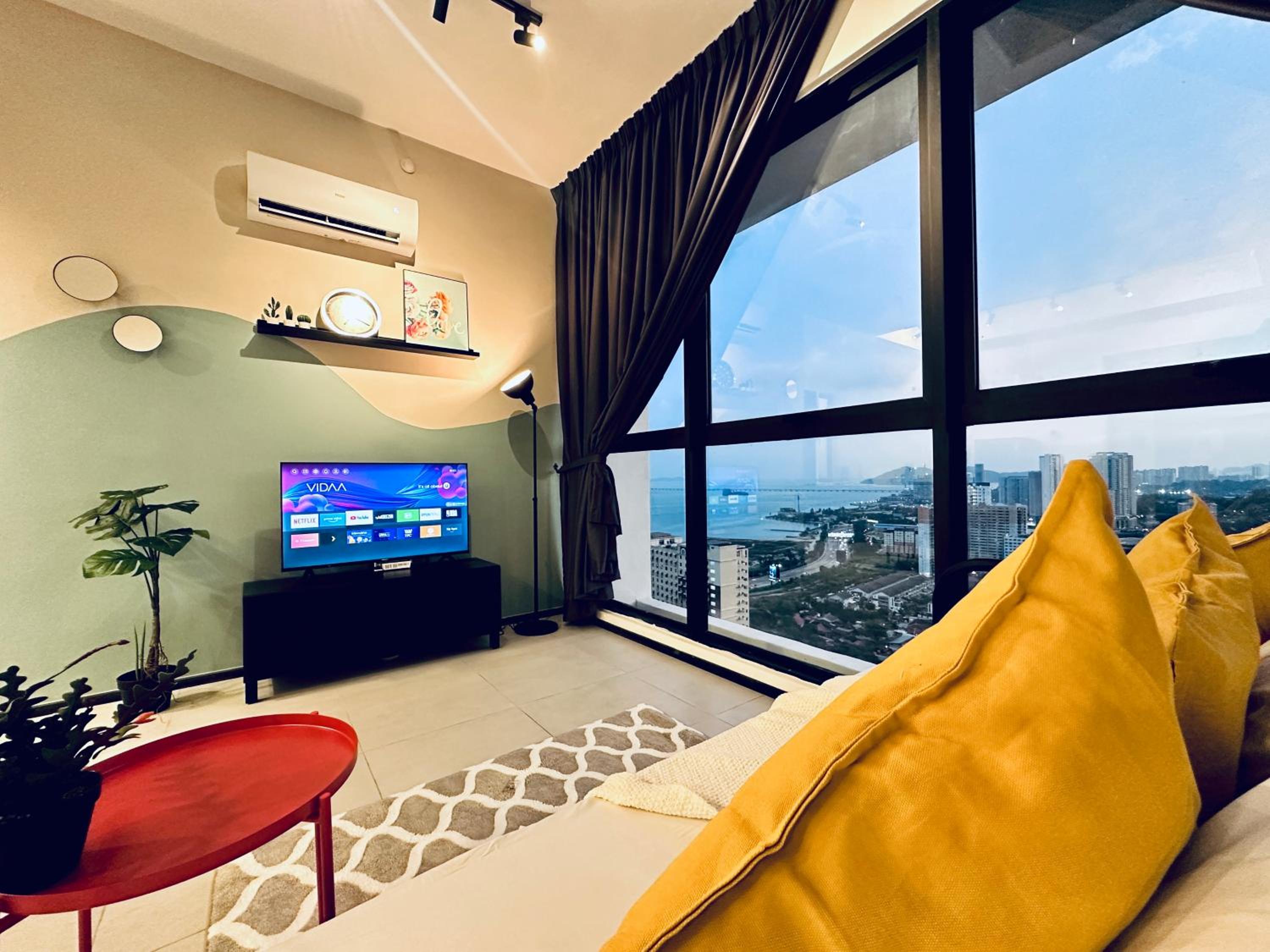 Luxury Apartment Sea&City View Georgetown 14 pax