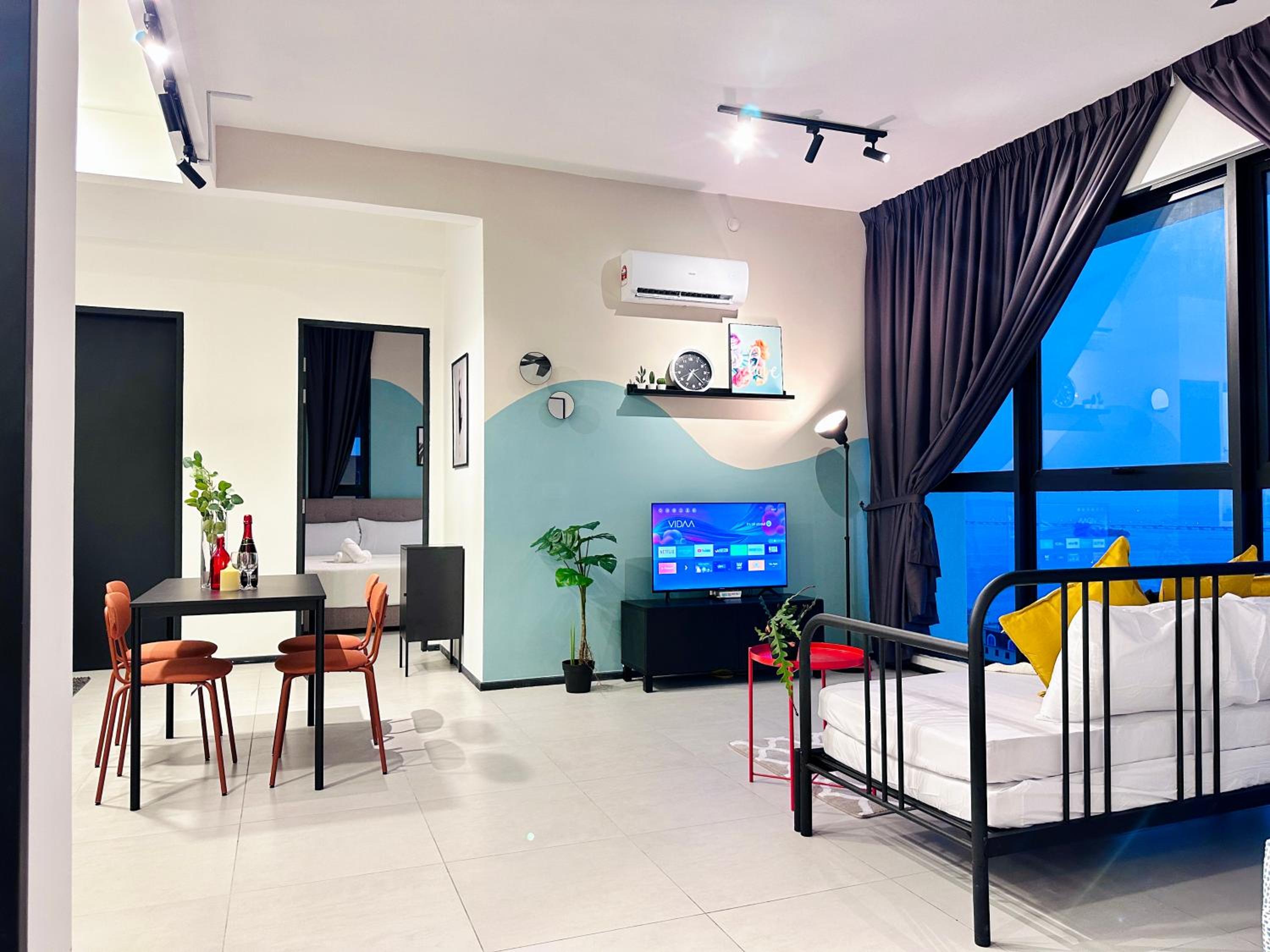 Luxury Apartment Sea&City View Georgetown 14 pax