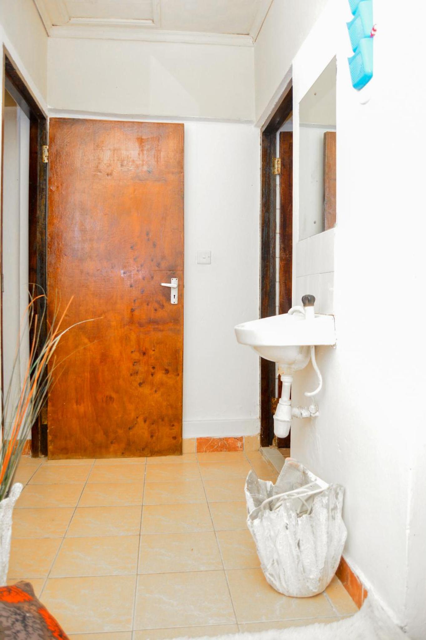 African themed one bedroom view 2