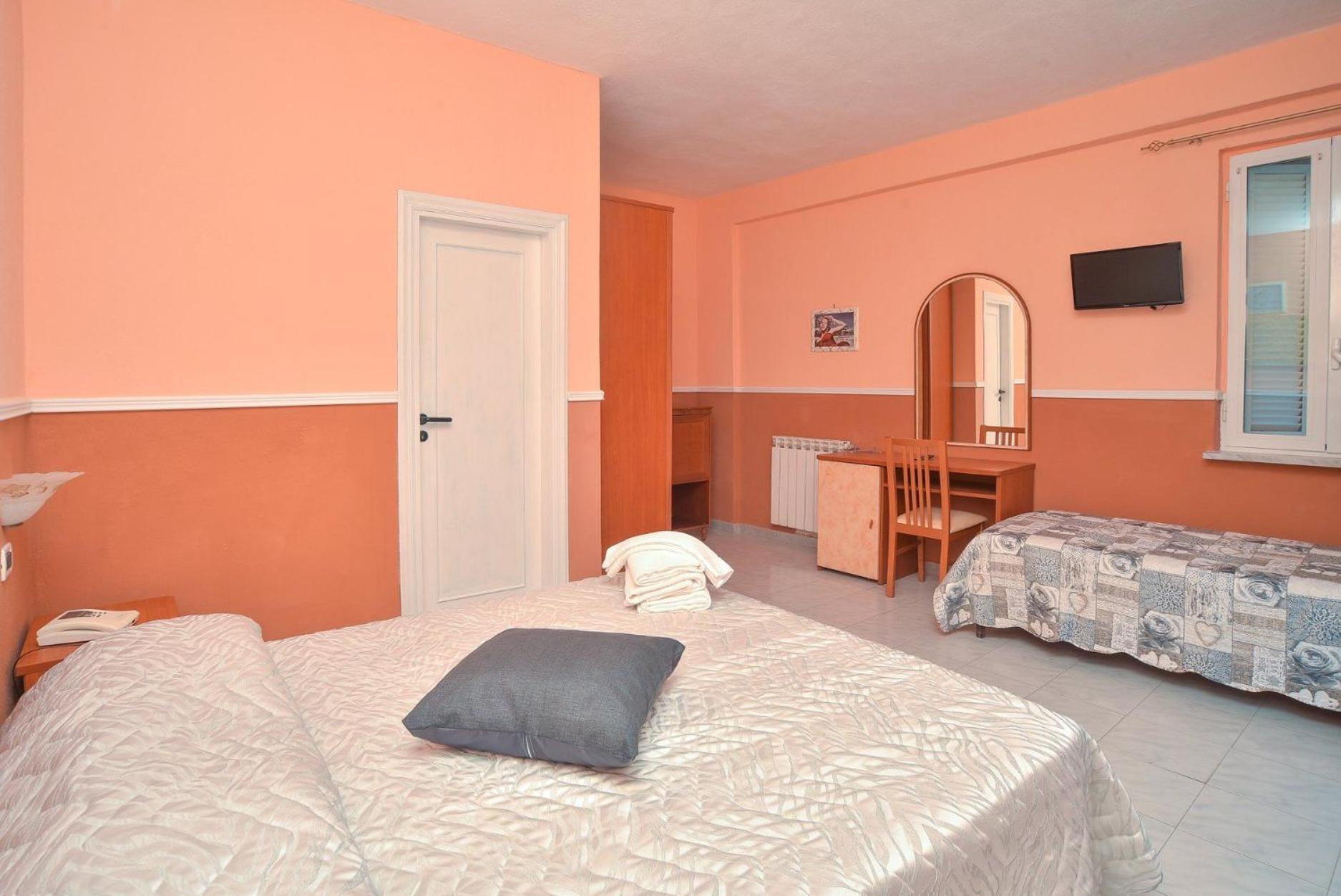 Junior Hotel Village