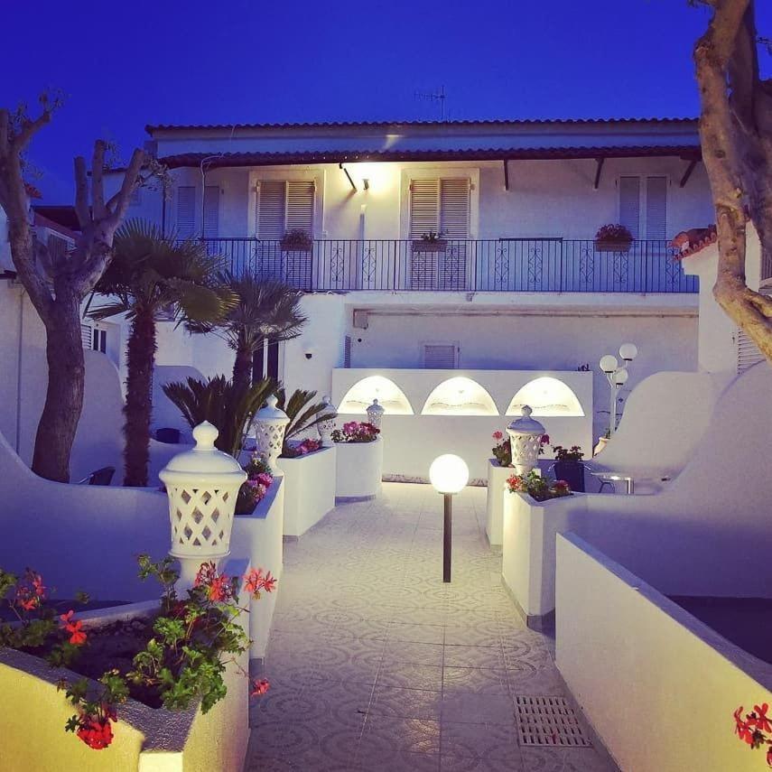 Junior Hotel Village