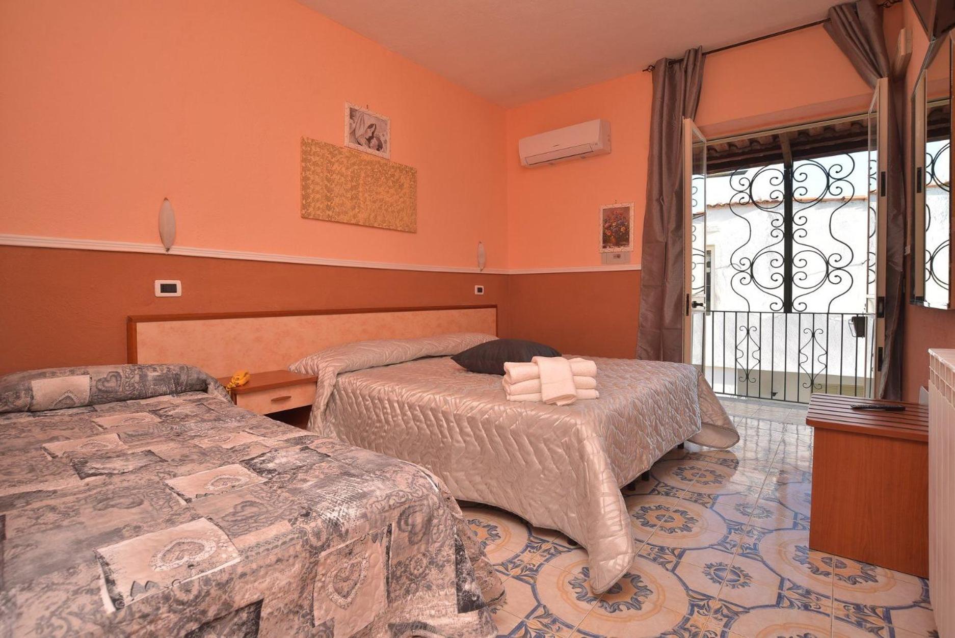 Junior Hotel Village