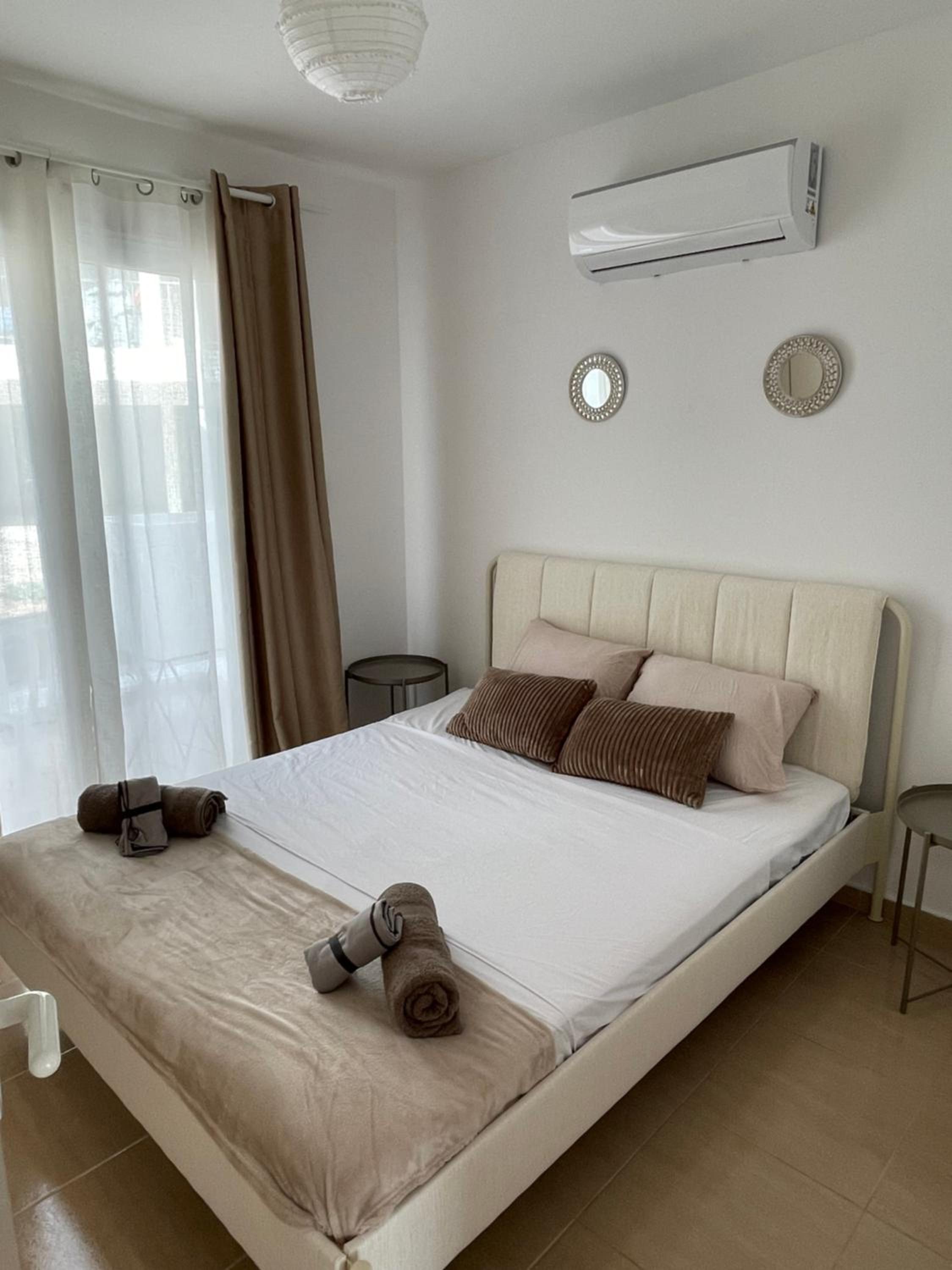 Polly Apartment