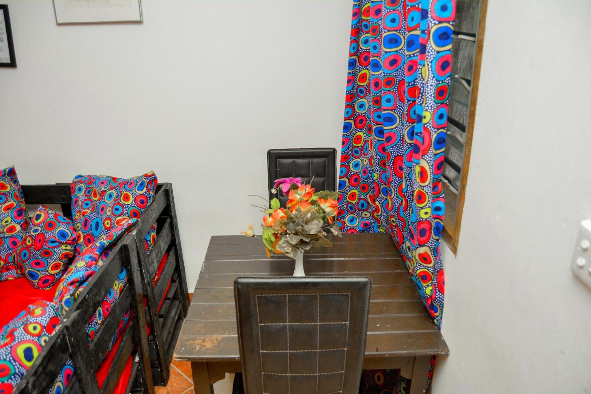 African themed one bedroom view 4