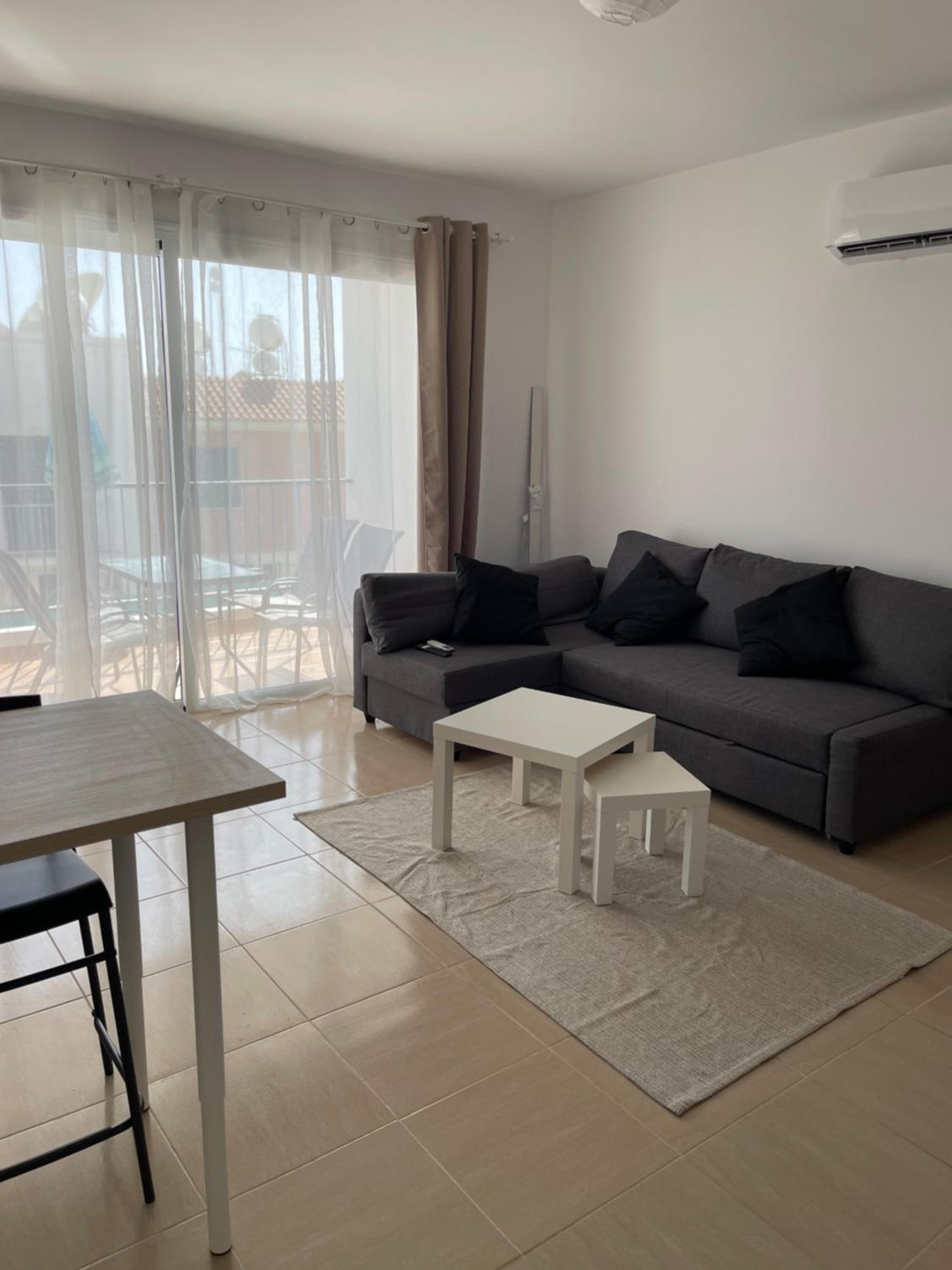 Polly Apartment