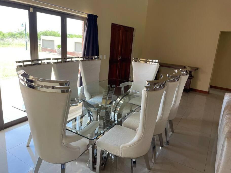 Euphoria Golf Estate House 196 Rooibok view 3