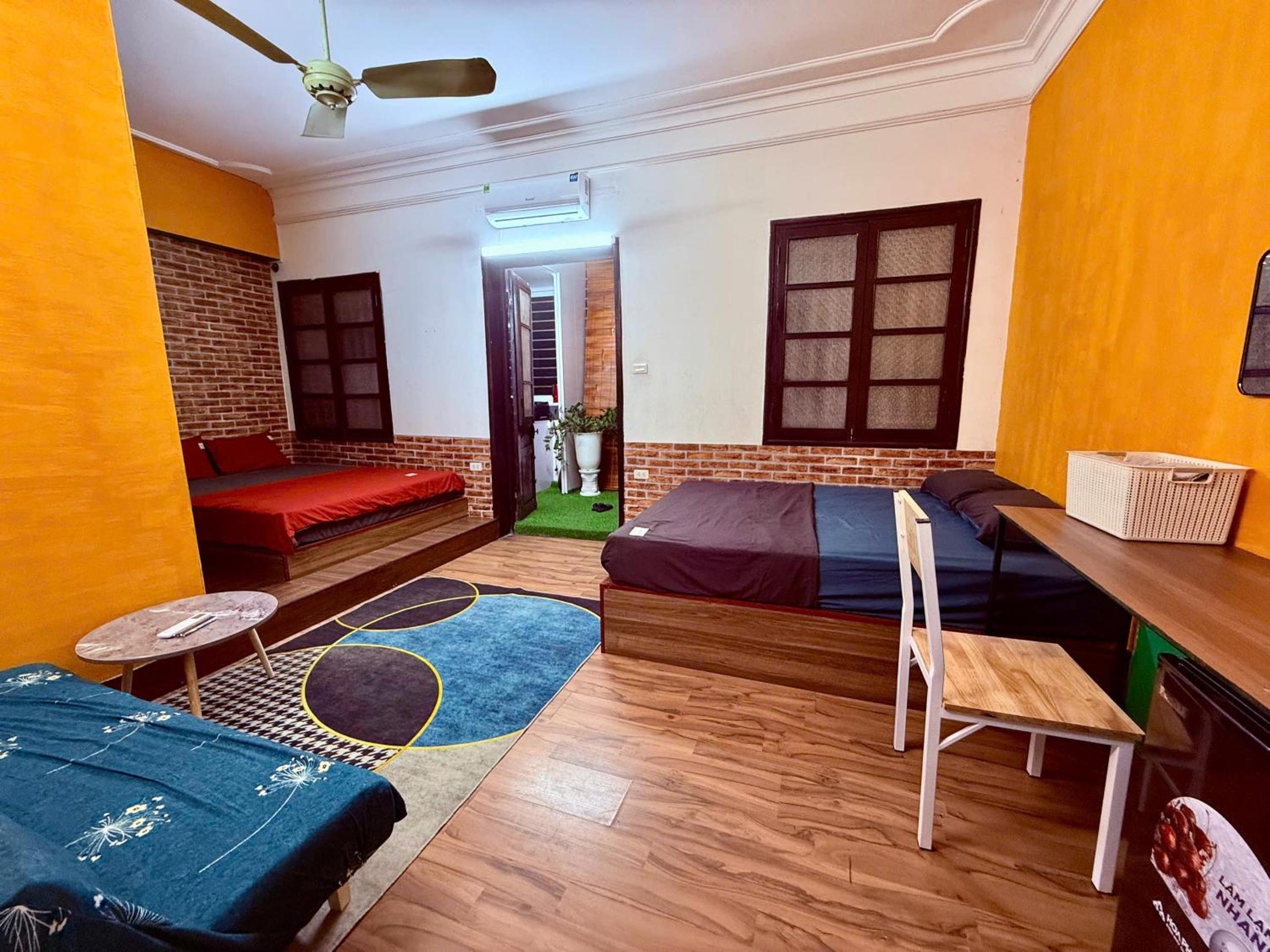 Warm Hanoi Kolor Home, Old Quarter, 4 paxs