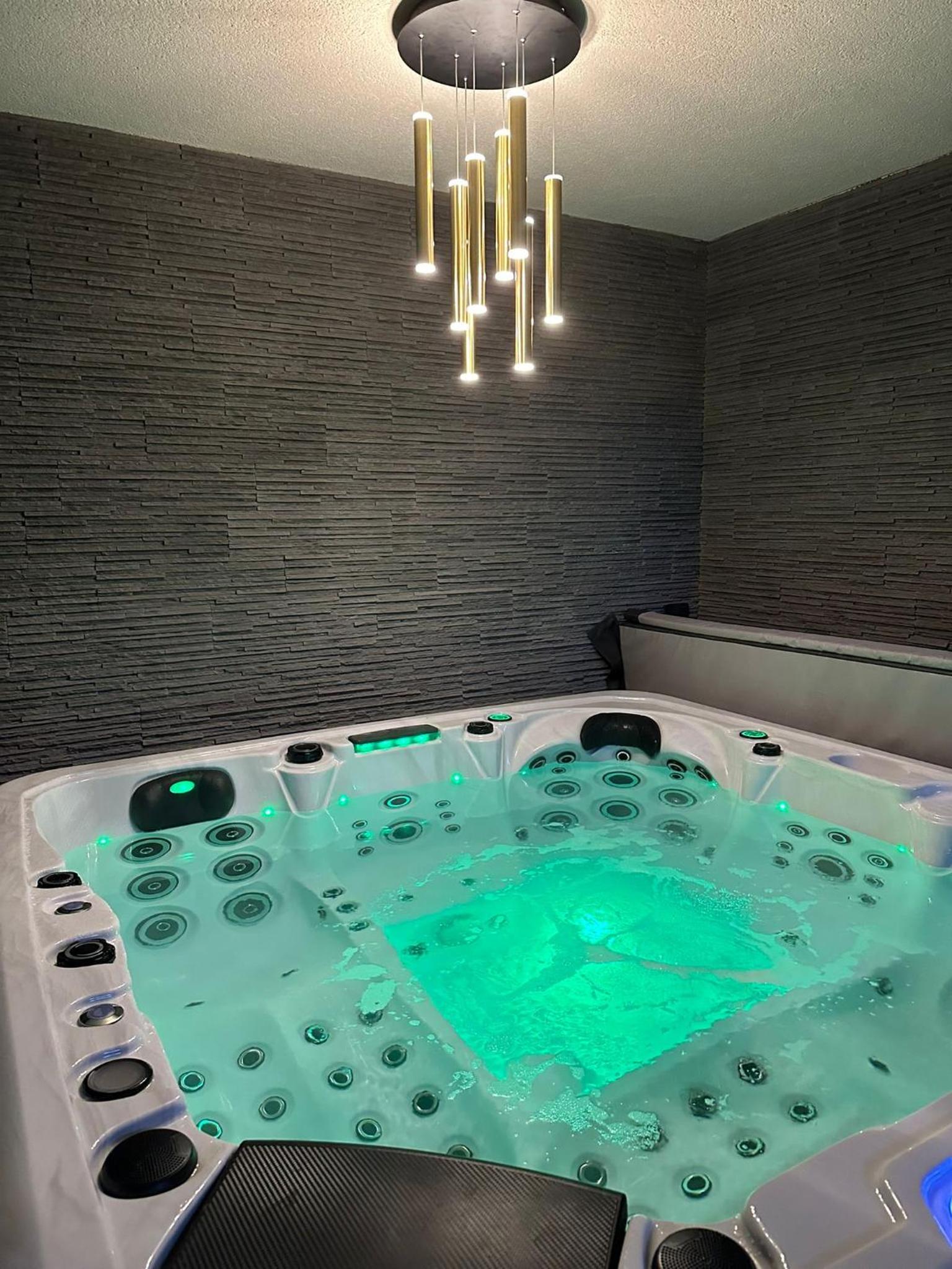 Luxus Privat-SPA mit privatem Whirlpool und Sauna