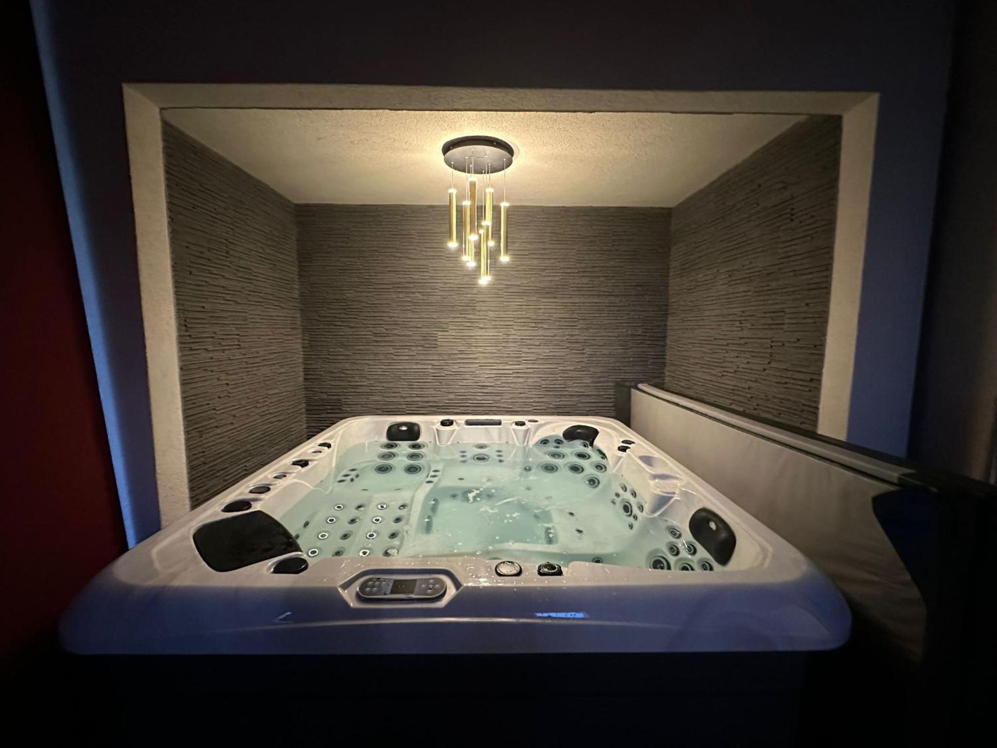 Luxus Privat-SPA mit privatem Whirlpool und Sauna