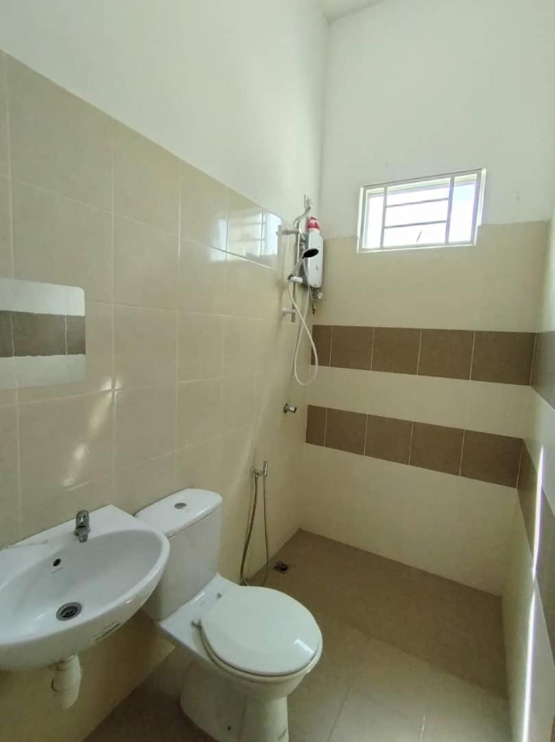 Homestay banglo setingkat HSB 3 bilik aircond photo 2