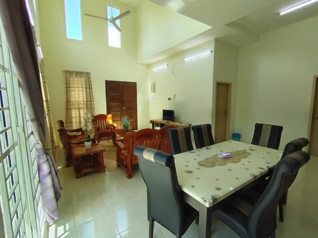 Homestay banglo setingkat HSB 3 bilik aircond