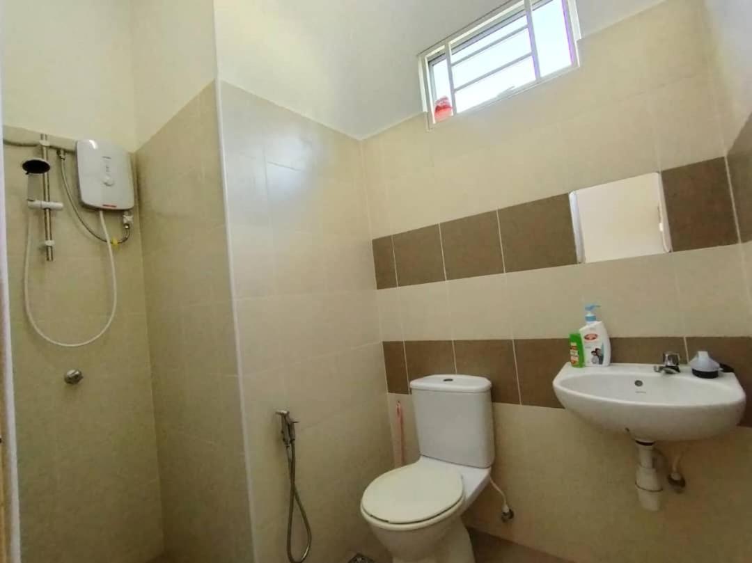 Homestay banglo setingkat HSB 3 bilik aircond