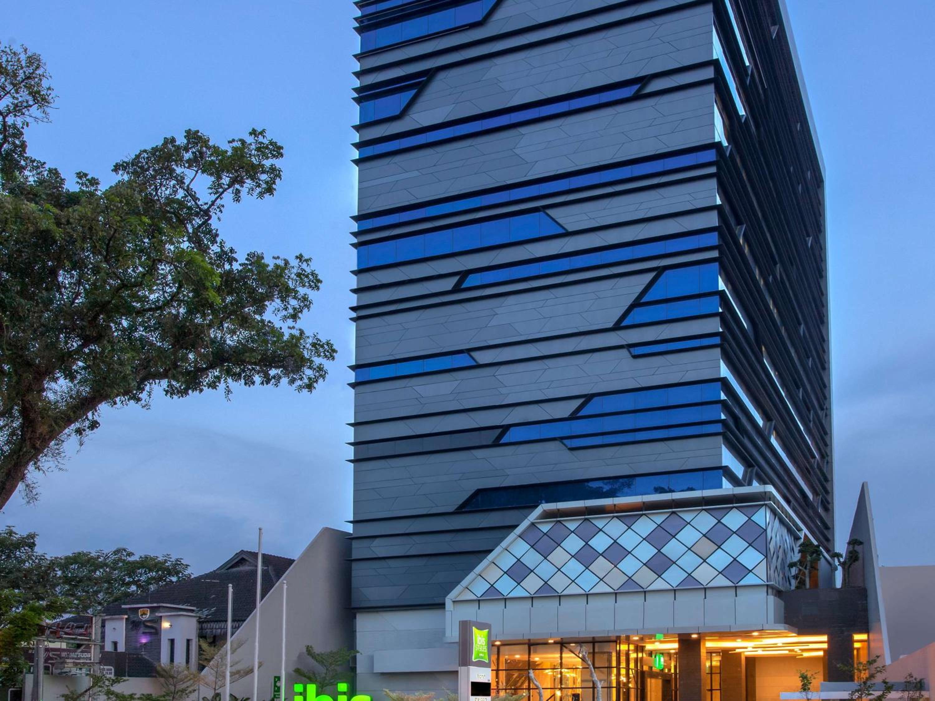 Hotel ibis Styles Medan Pattimura - Image 1
