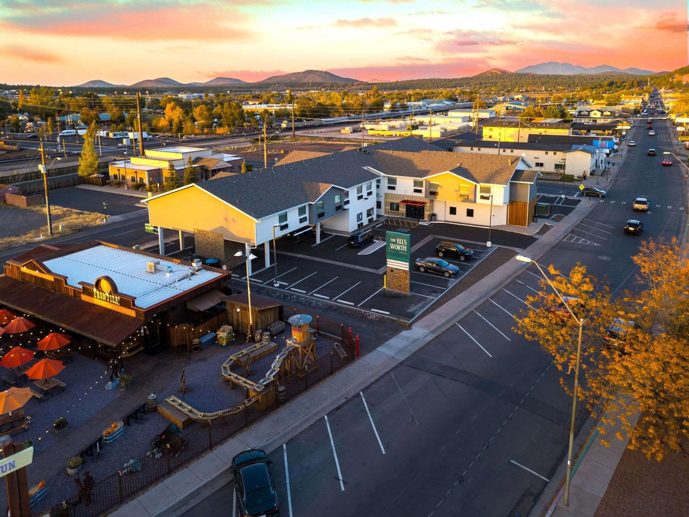 The Ellsworth Hotel, an Ascend Collection Hotel view 3