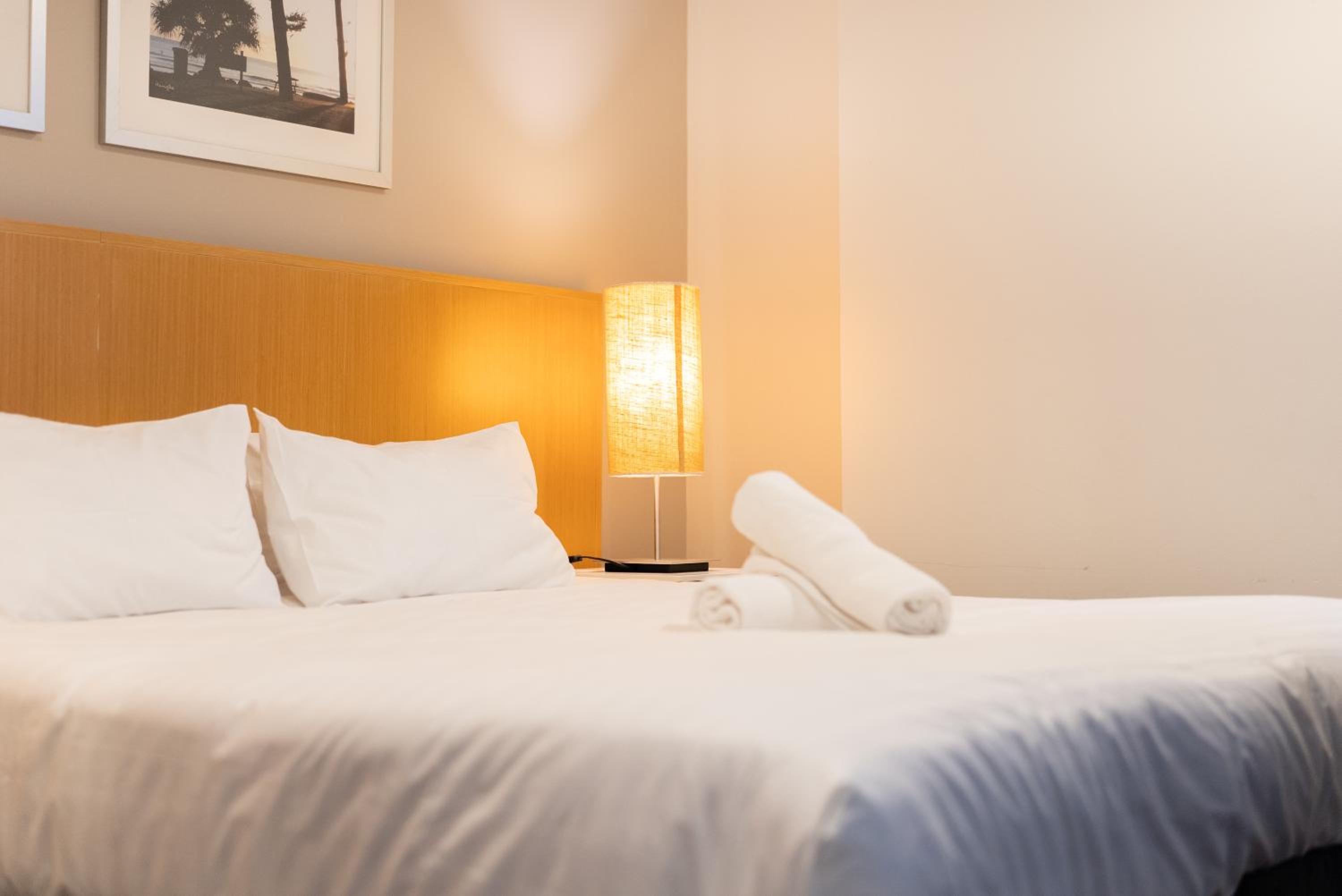 Hilton Surfers Paradise Luxury Suite - 2Bedroom, Free Car Park