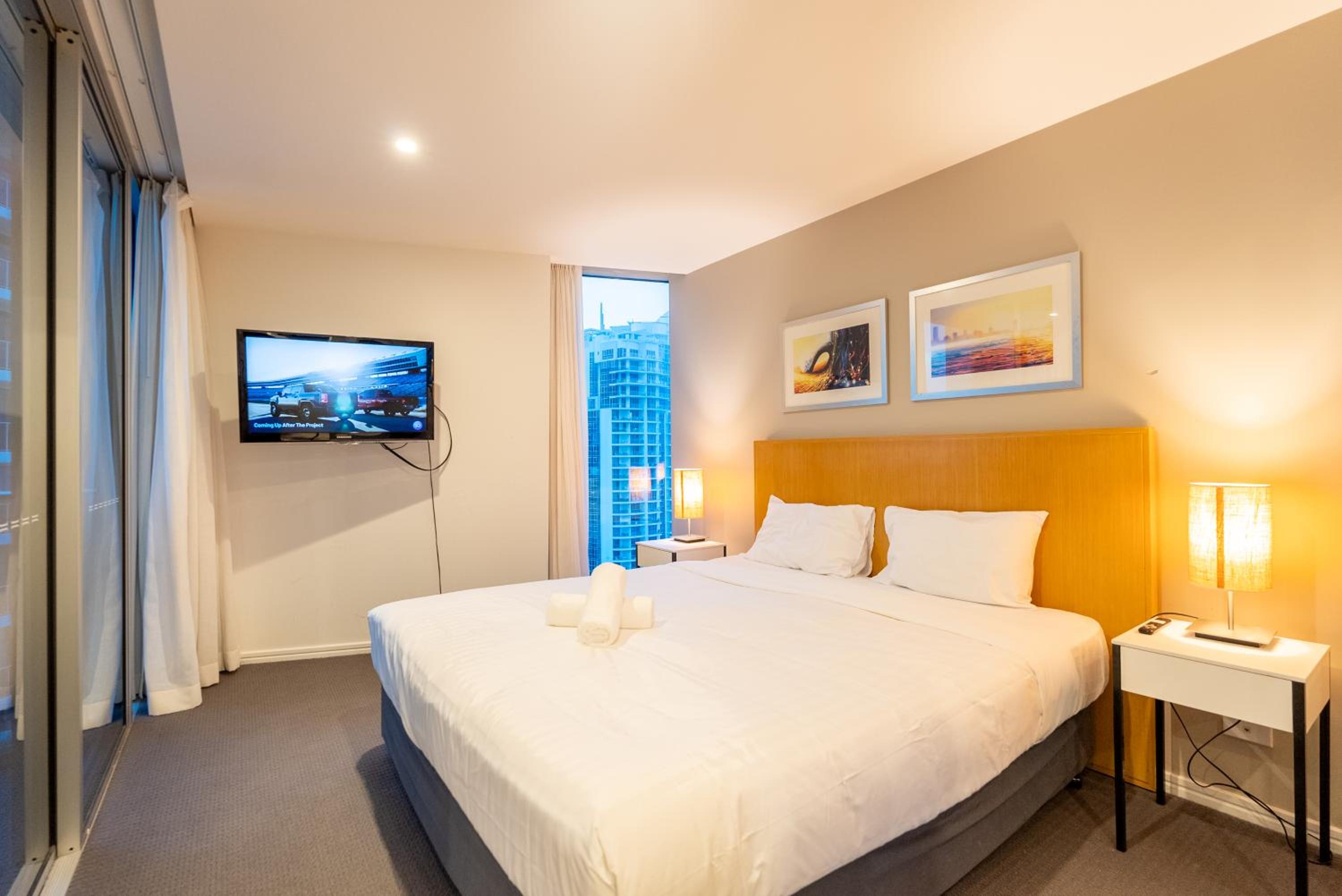 Hilton Surfers Paradise Luxury Suite - 2Bedroom, Free Car Park