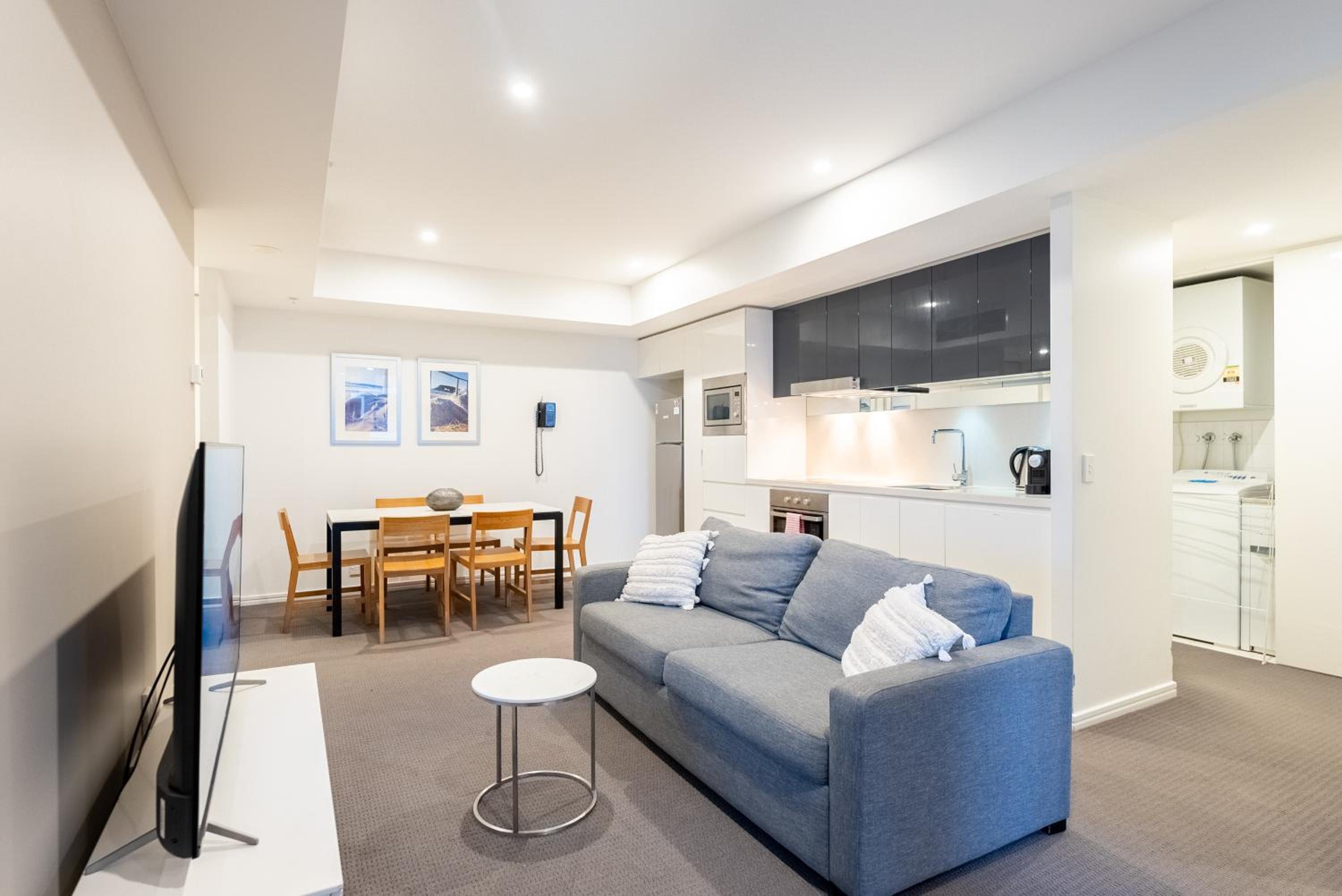 Hilton Surfers Paradise Luxury Suite - 2Bedroom, Free Car Park