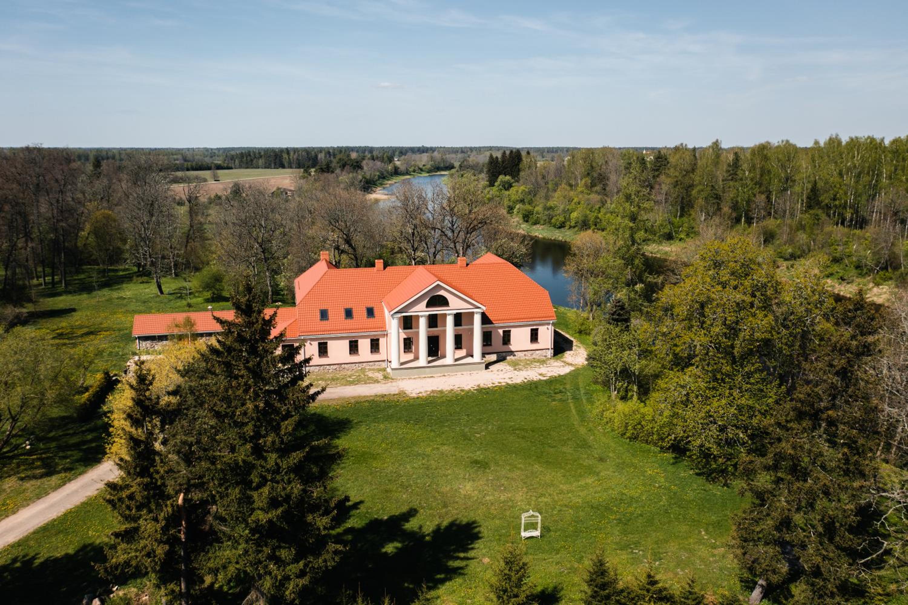 Lēnu pils view 4