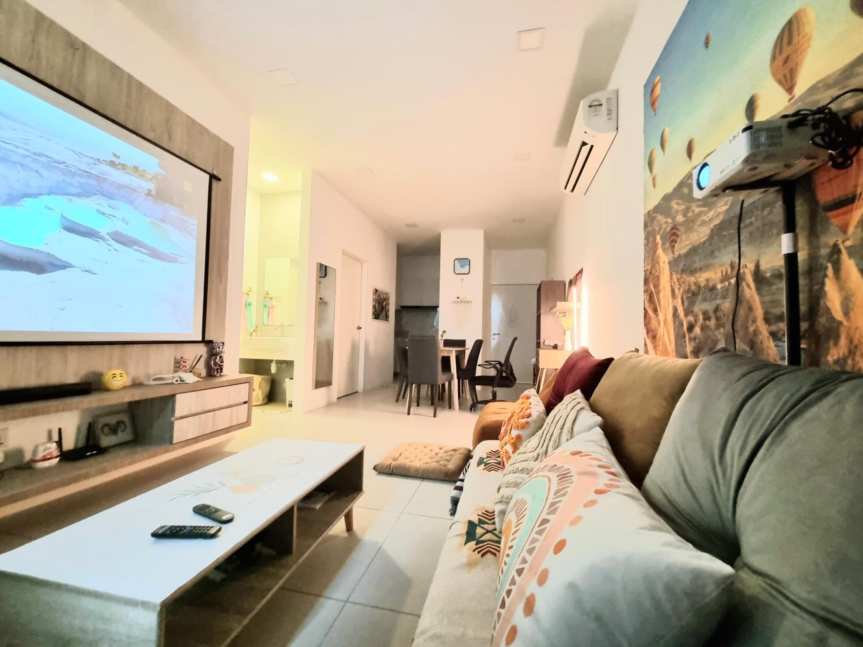 Cozy 2BR Apt near Airport, Town & Vivacity Mall photo 3