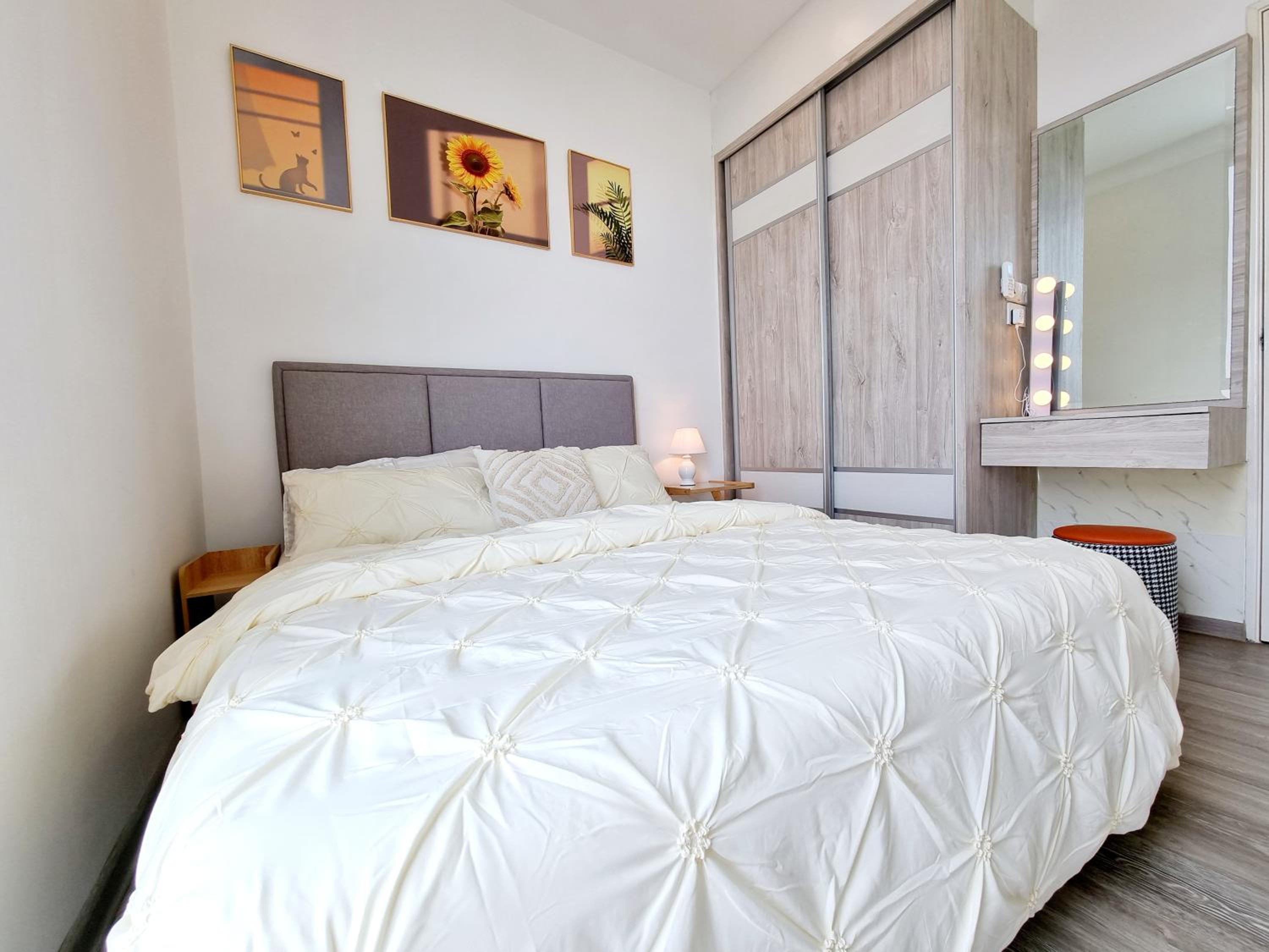 Cozy 2BR Apt near Airport, Town & Vivacity Mall photo 8